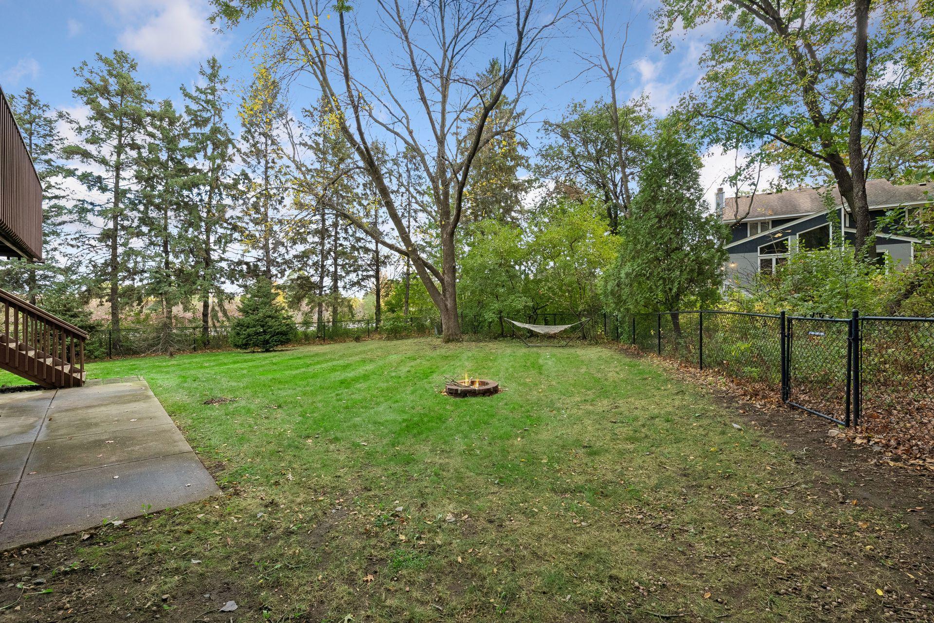 View of Residential at 6401 Timber Ridge, Edina MN 55439, Edina (49 of 53) - Mike Wilen | Minnesota Team Real Estate