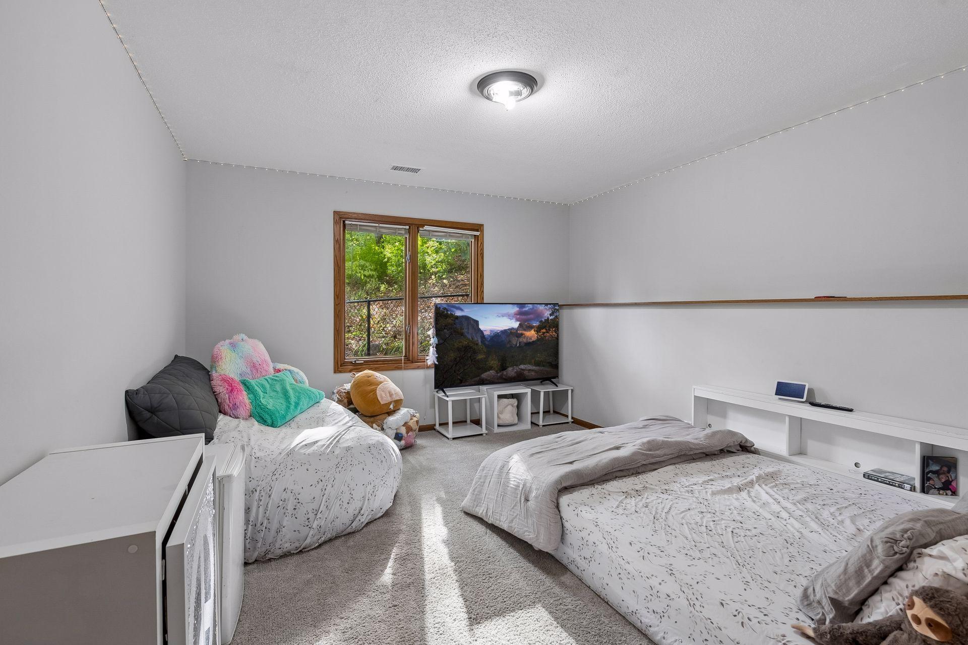 View of Residential at 6401 Timber Ridge, Edina MN 55439, Edina (40 of 53) - Mike Wilen | Minnesota Team Real Estate