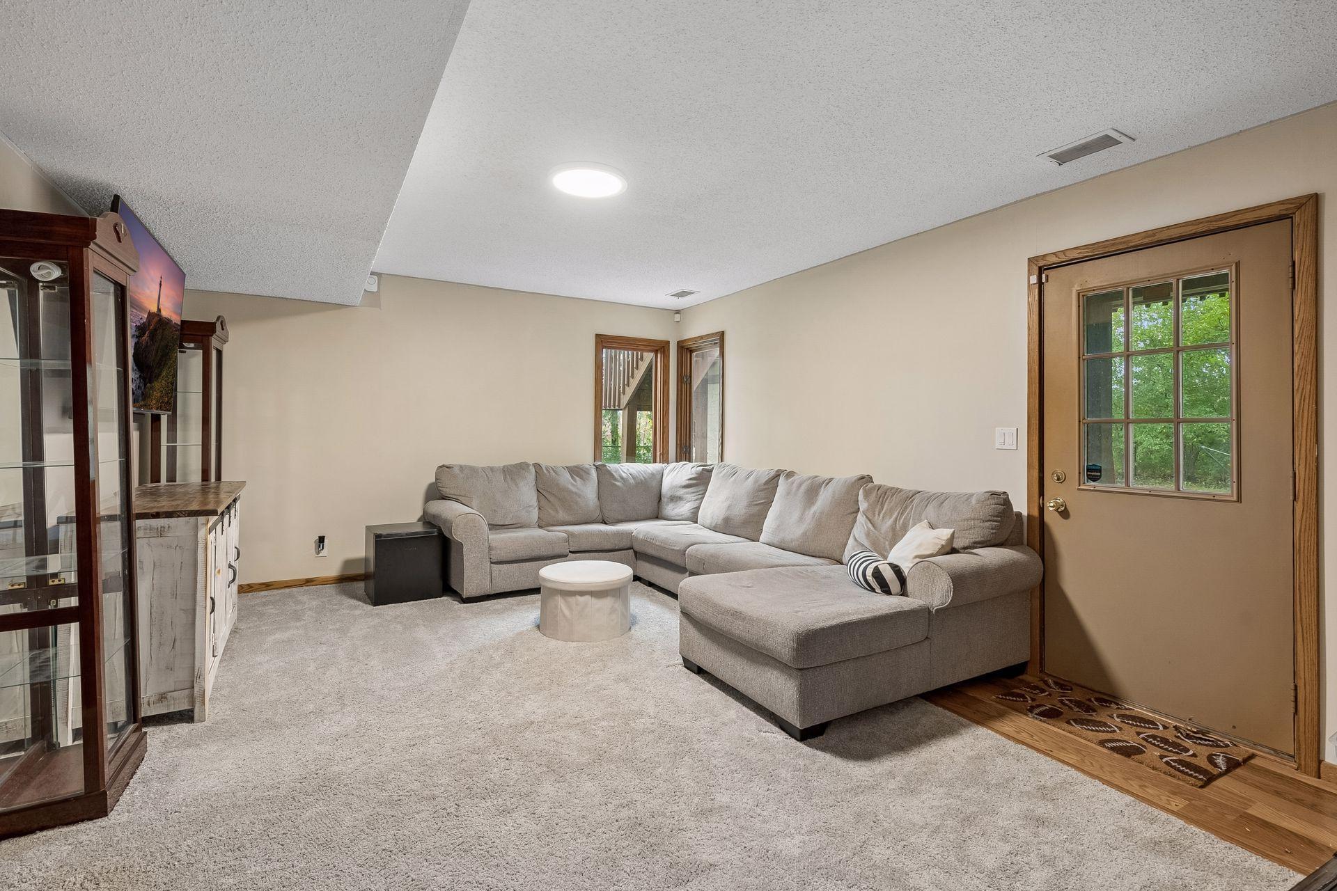 View of Residential at 6401 Timber Ridge, Edina MN 55439, Edina (36 of 53) - Mike Wilen | Minnesota Team Real Estate