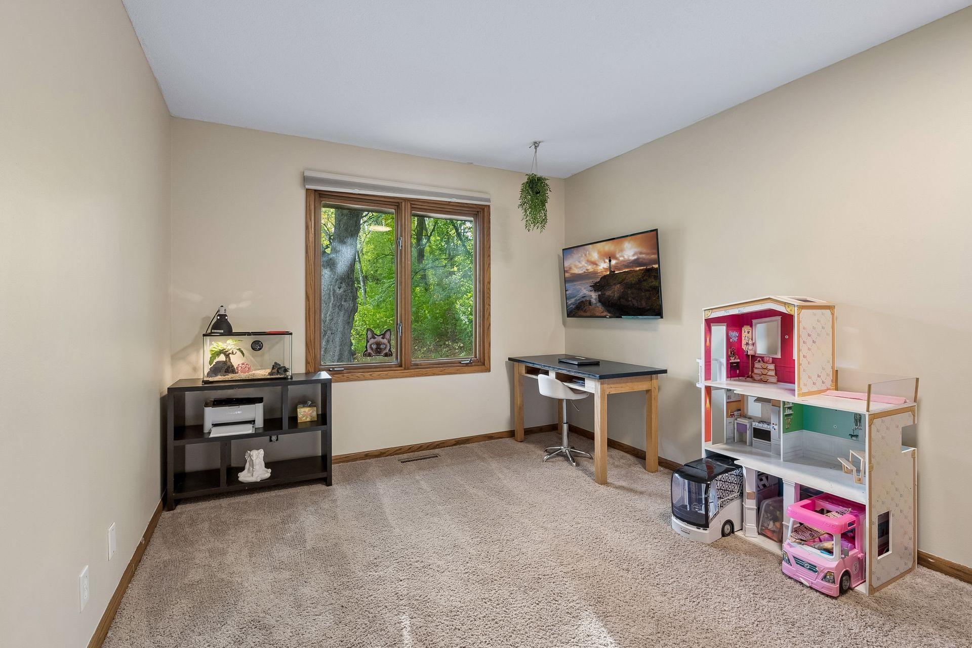View of Residential at 6401 Timber Ridge, Edina MN 55439, Edina (30 of 53) - Mike Wilen | Minnesota Team Real Estate