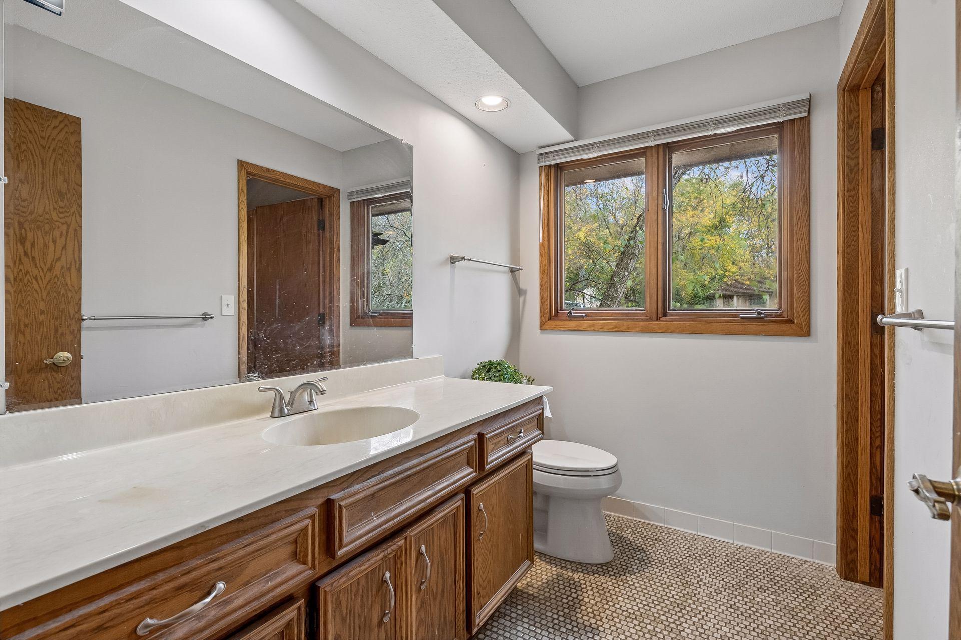 View of Residential at 6401 Timber Ridge, Edina MN 55439, Edina (27 of 53) - Mike Wilen | Minnesota Team Real Estate