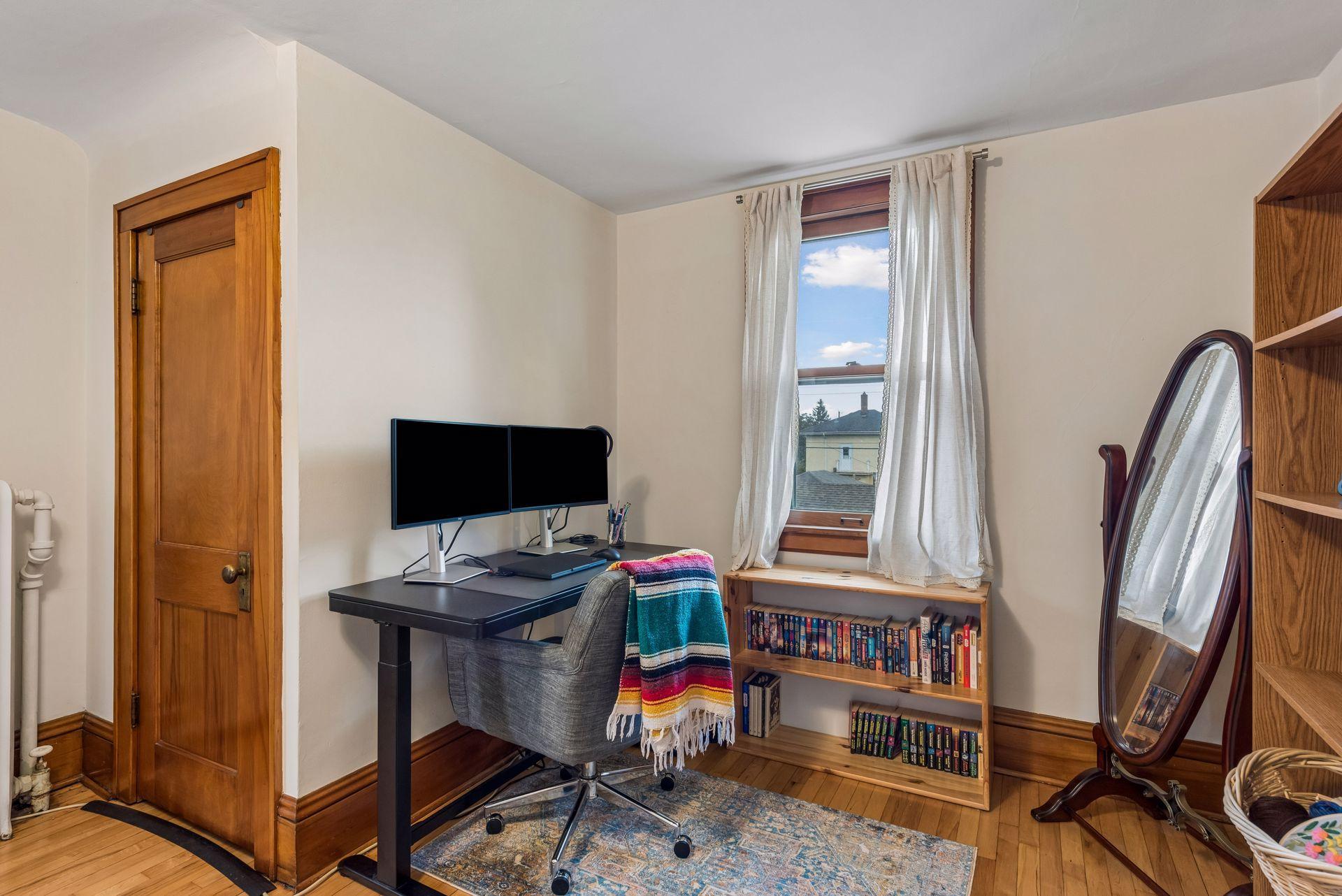 View of Residential at 1426 Edmund Avenue, Saint Paul MN 55104, Saint Paul (21 of 34) - Mike Wilen | Minnesota Team Real Estate