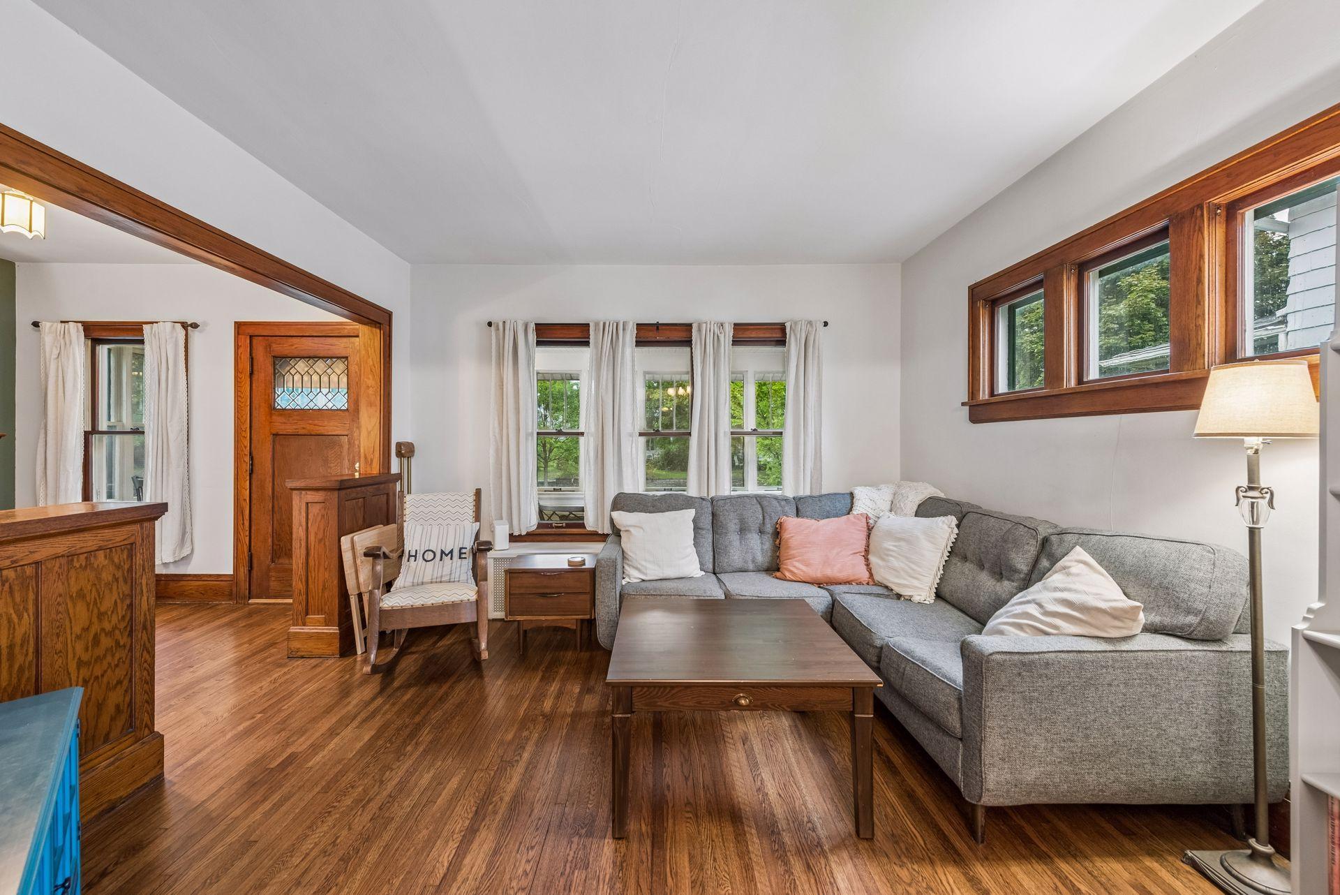 View of Residential at 1426 Edmund Avenue, Saint Paul MN 55104, Saint Paul (9 of 34) - Mike Wilen | Minnesota Team Real Estate