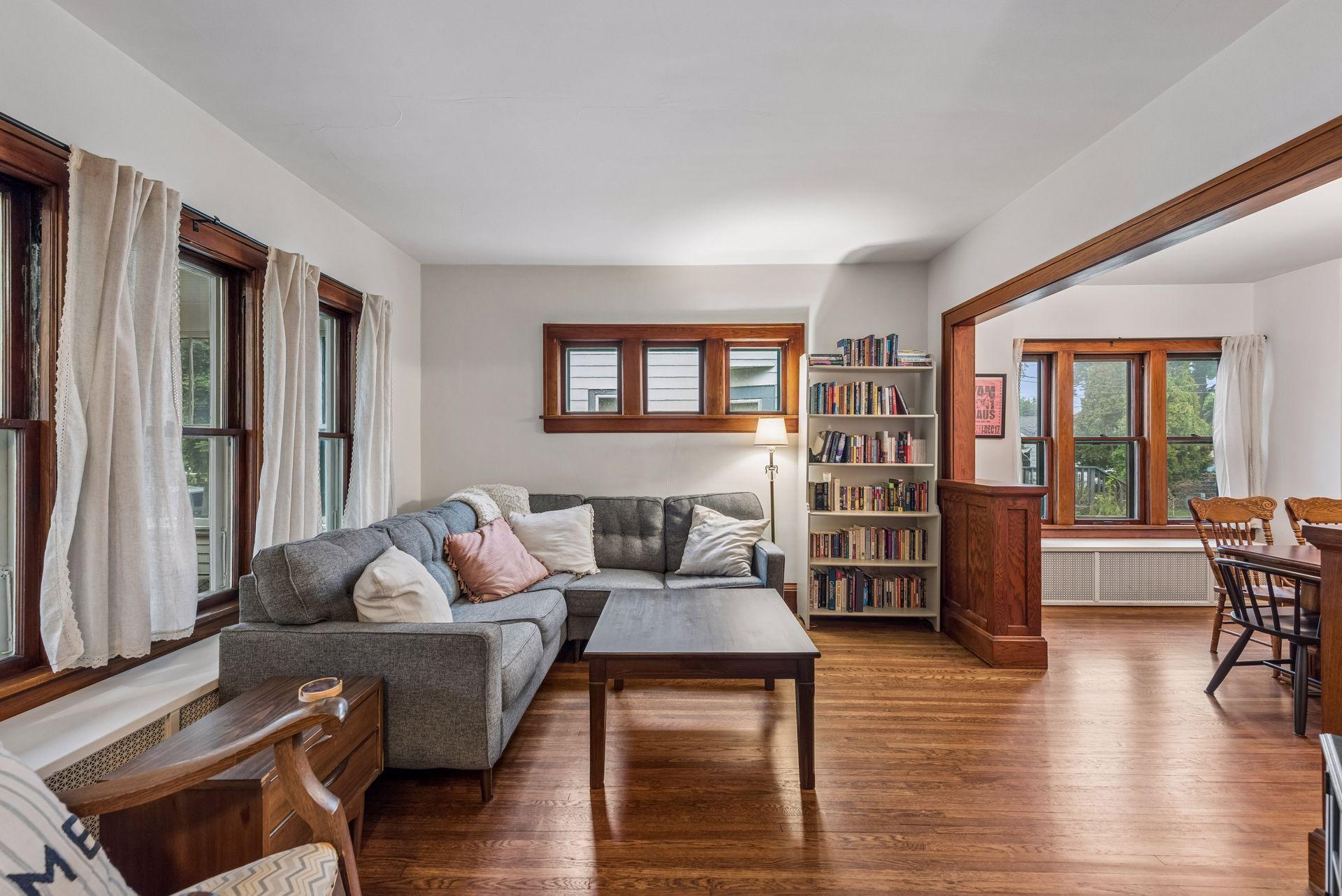 View of Residential at 1426 Edmund Avenue, Saint Paul MN 55104, Saint Paul (8 of 34) - Mike Wilen | Minnesota Team Real Estate