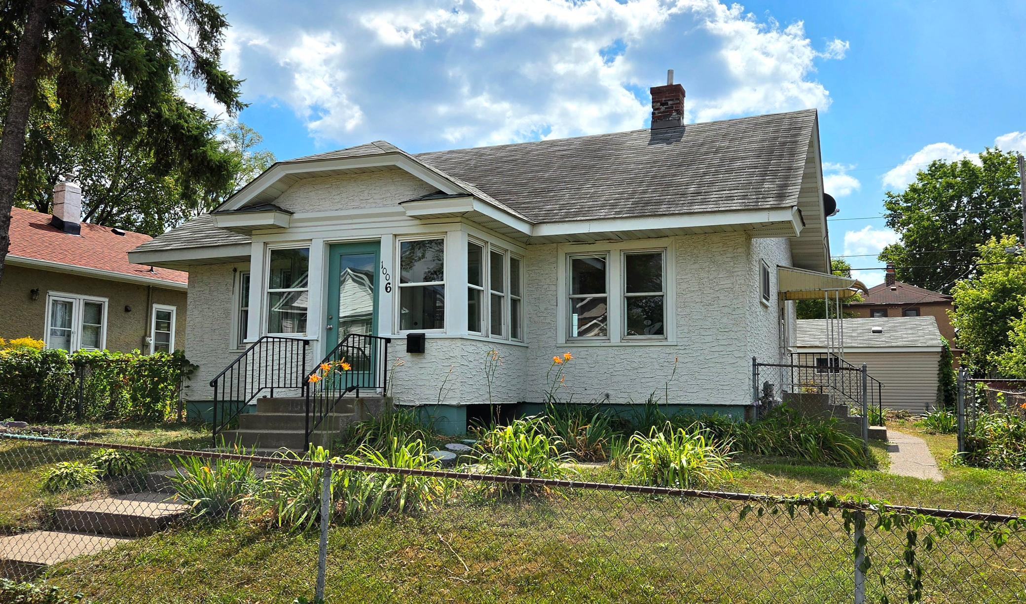 View of Single Family at 1006 Iglehart Avenue, Saint Paul - Mike Wilen | Minnesota Team Real Estate