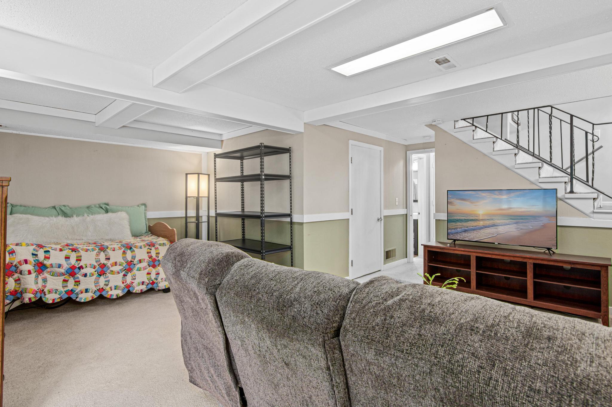 View of Residential at 1718 Woodgate Lane, Eagan MN 55122, Eagan (27 of 41) - Mike Wilen | Minnesota Team Real Estate