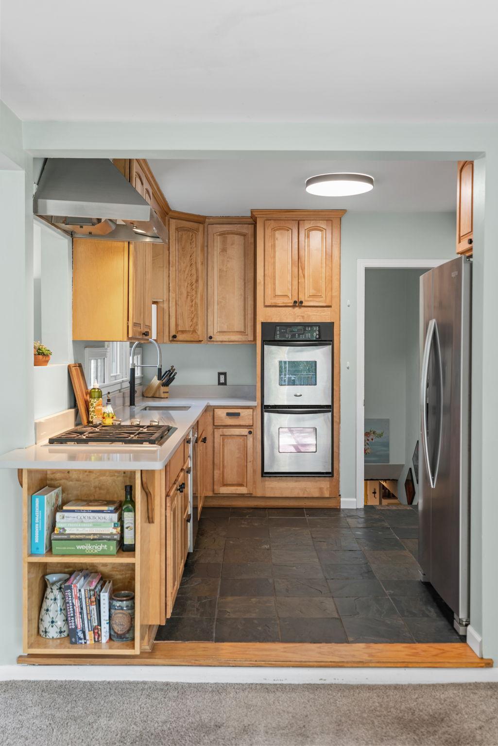 View of Residential at 2310 Byrd Avenue, Golden Valley MN 55422, Golden Valley (22 of 70) - Mike Wilen | Minnesota Team Real Estate