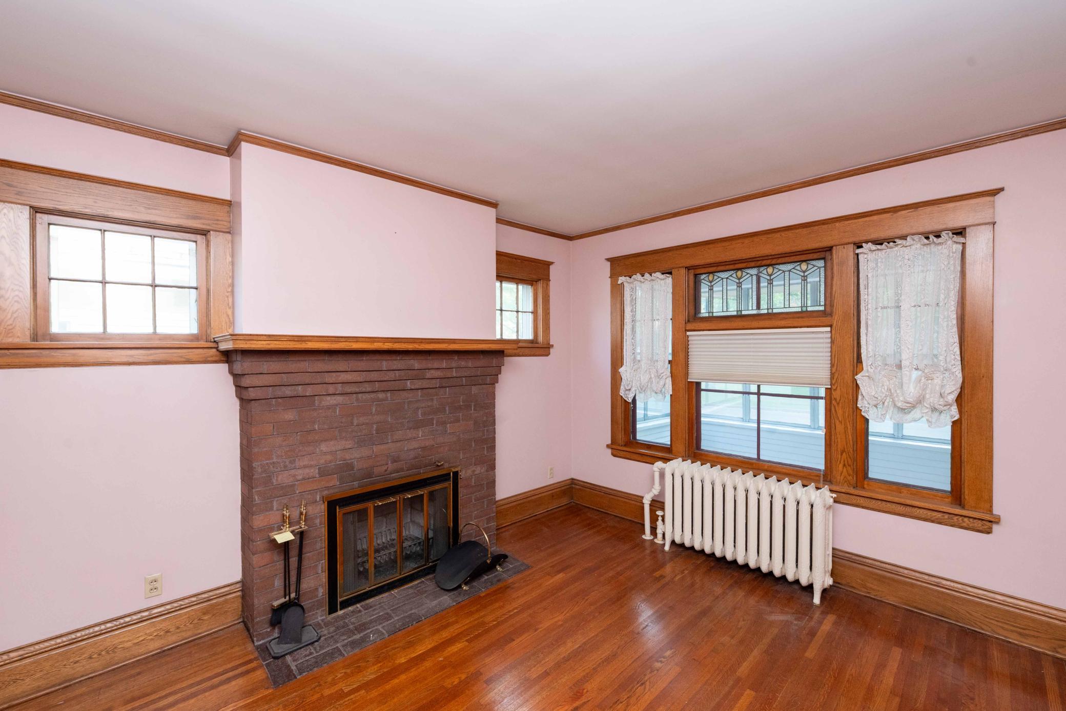 View of Residential at 1537 Midway Parkway, Saint Paul MN 55108, Saint Paul (25 of 100) - Mike Wilen | Minnesota Team Real Estate