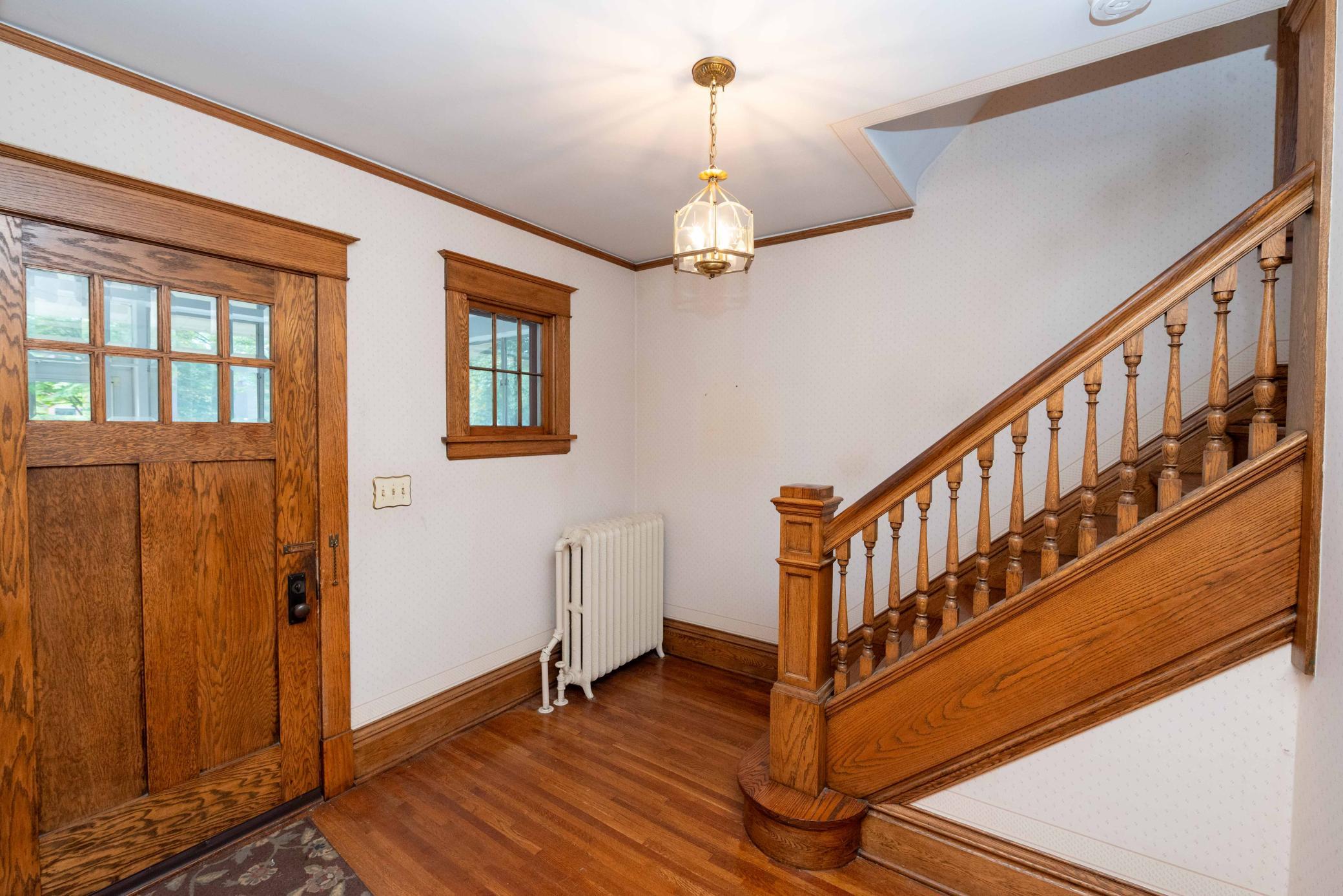 View of Residential at 1537 Midway Parkway, Saint Paul MN 55108, Saint Paul (22 of 100) - Mike Wilen | Minnesota Team Real Estate