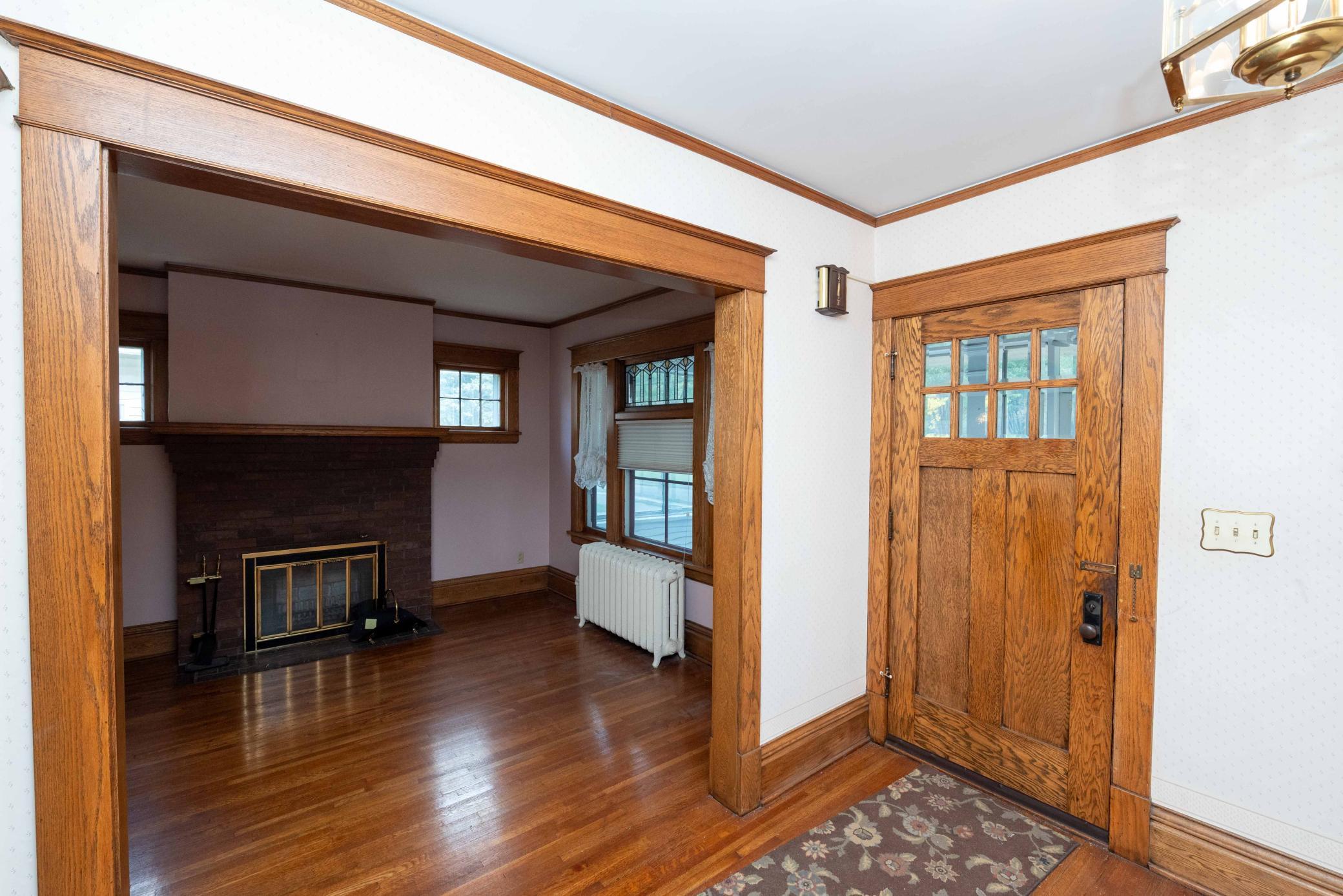 View of Residential at 1537 Midway Parkway, Saint Paul MN 55108, Saint Paul (21 of 100) - Mike Wilen | Minnesota Team Real Estate