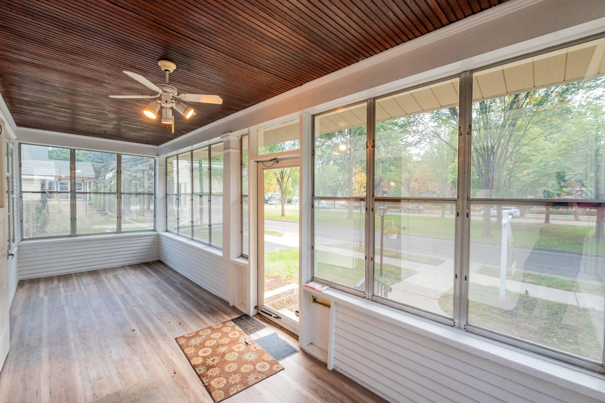 View of Residential at 1537 Midway Parkway, Saint Paul MN 55108, Saint Paul (10 of 100) - Mike Wilen | Minnesota Team Real Estate