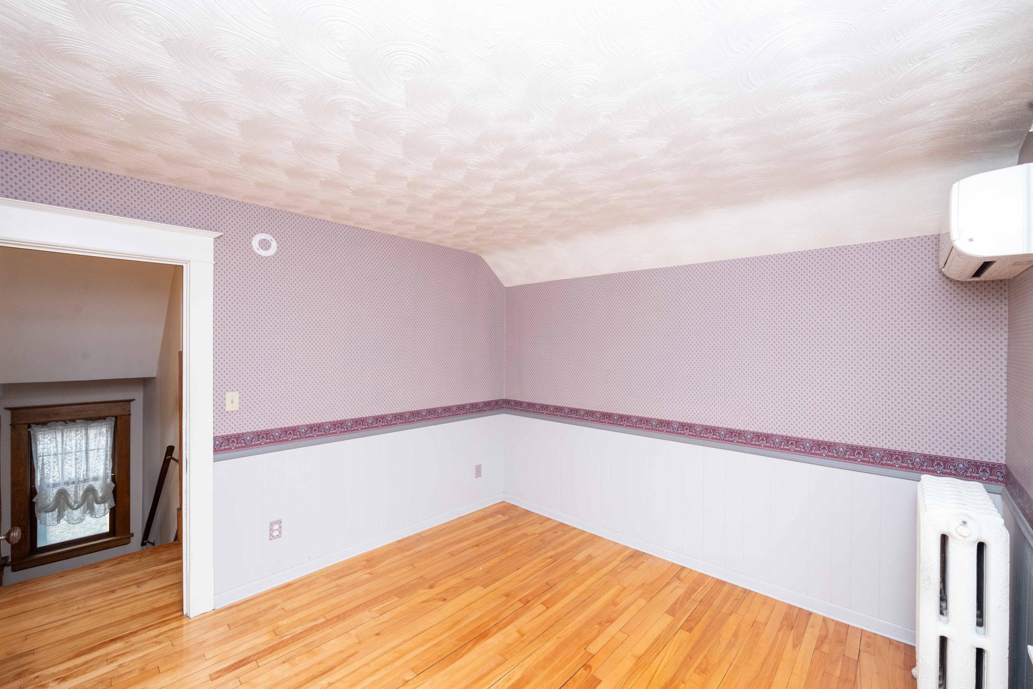 View of Residential at 1537 Midway Parkway, Saint Paul MN 55108, Saint Paul (51 of 100) - Mike Wilen | Minnesota Team Real Estate