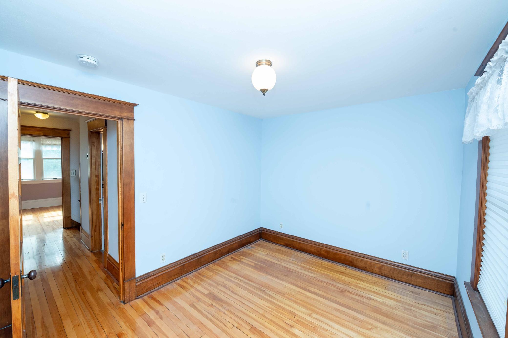 View of Residential at 1537 Midway Parkway, Saint Paul MN 55108, Saint Paul (49 of 100) - Mike Wilen | Minnesota Team Real Estate