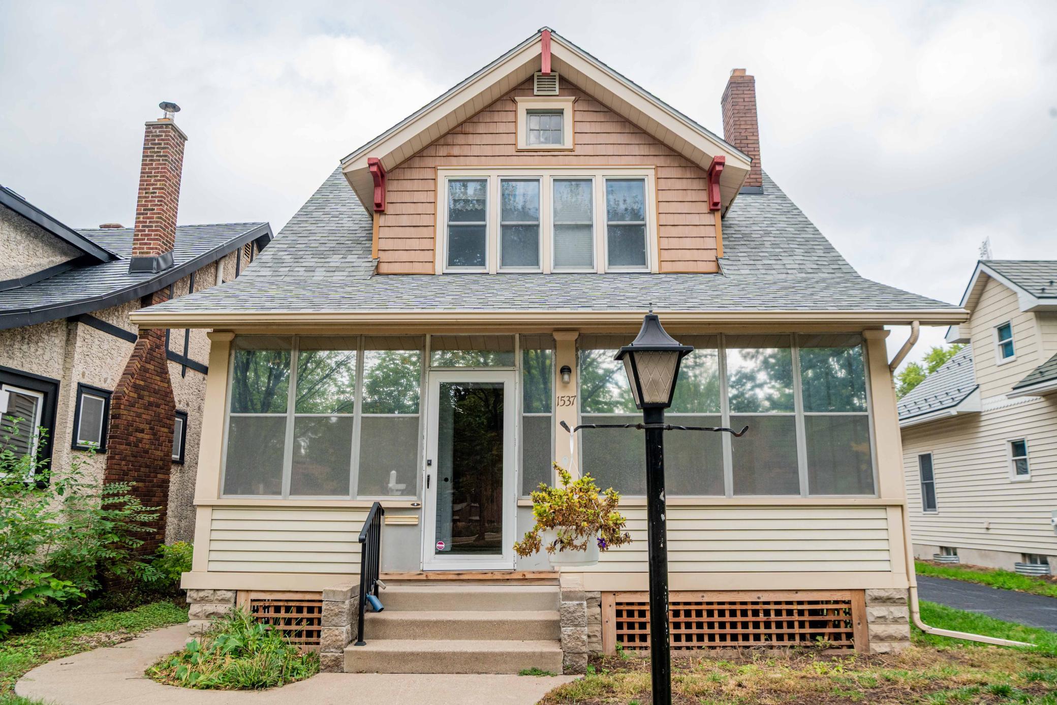 View of Residential at 1537 Midway Parkway, Saint Paul MN 55108, Saint Paul (81 of 100) - Mike Wilen | Minnesota Team Real Estate