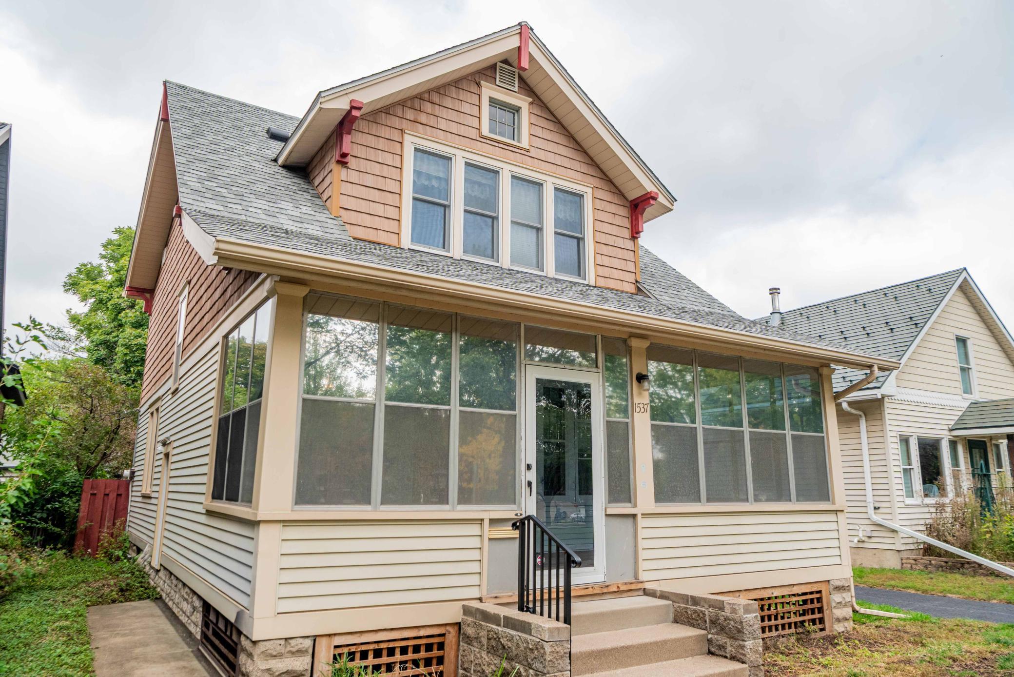 View of Residential at 1537 Midway Parkway, Saint Paul MN 55108, Saint Paul (80 of 100) - Mike Wilen | Minnesota Team Real Estate
