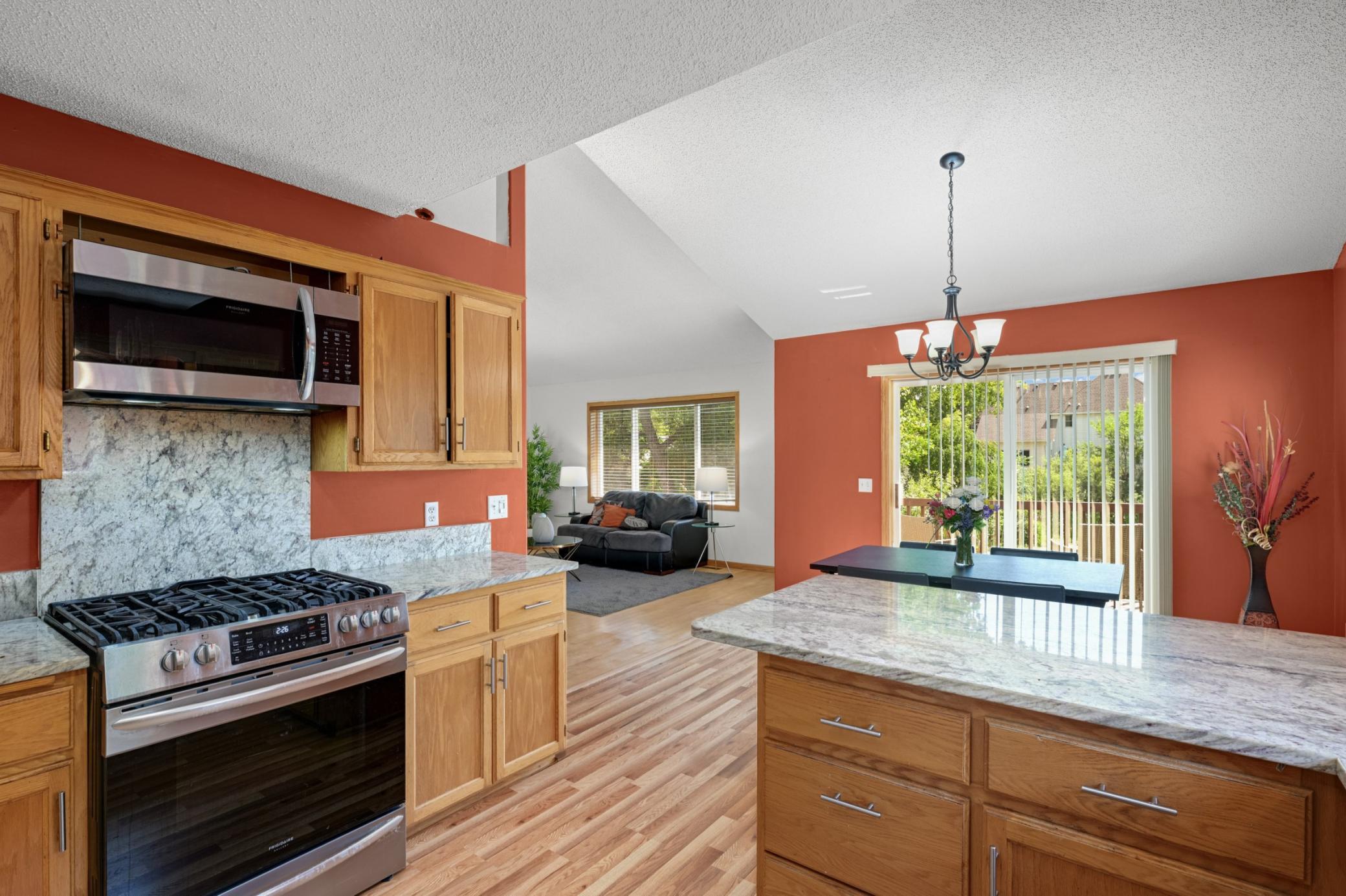 View of Residential at 2180 63rd Street E, Inver Grove Heights MN 55077, Inver Grove Heights (12 of 28) - Mike Wilen | Minnesota Team Real Estate