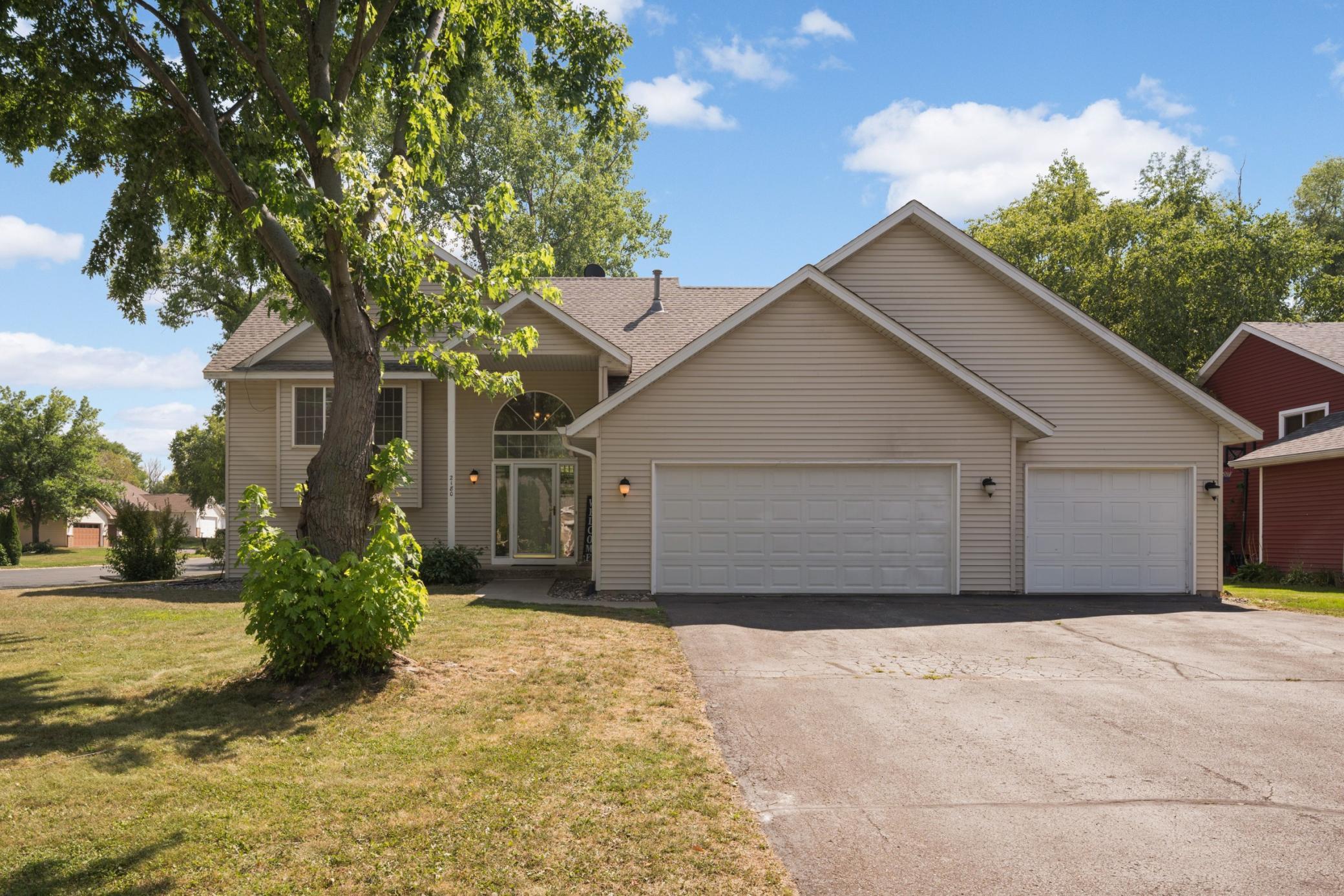 View of Residential at 2180 63rd Street E, Inver Grove Heights MN 55077, Inver Grove Heights (2 of 28) - Mike Wilen | Minnesota Team Real Estate