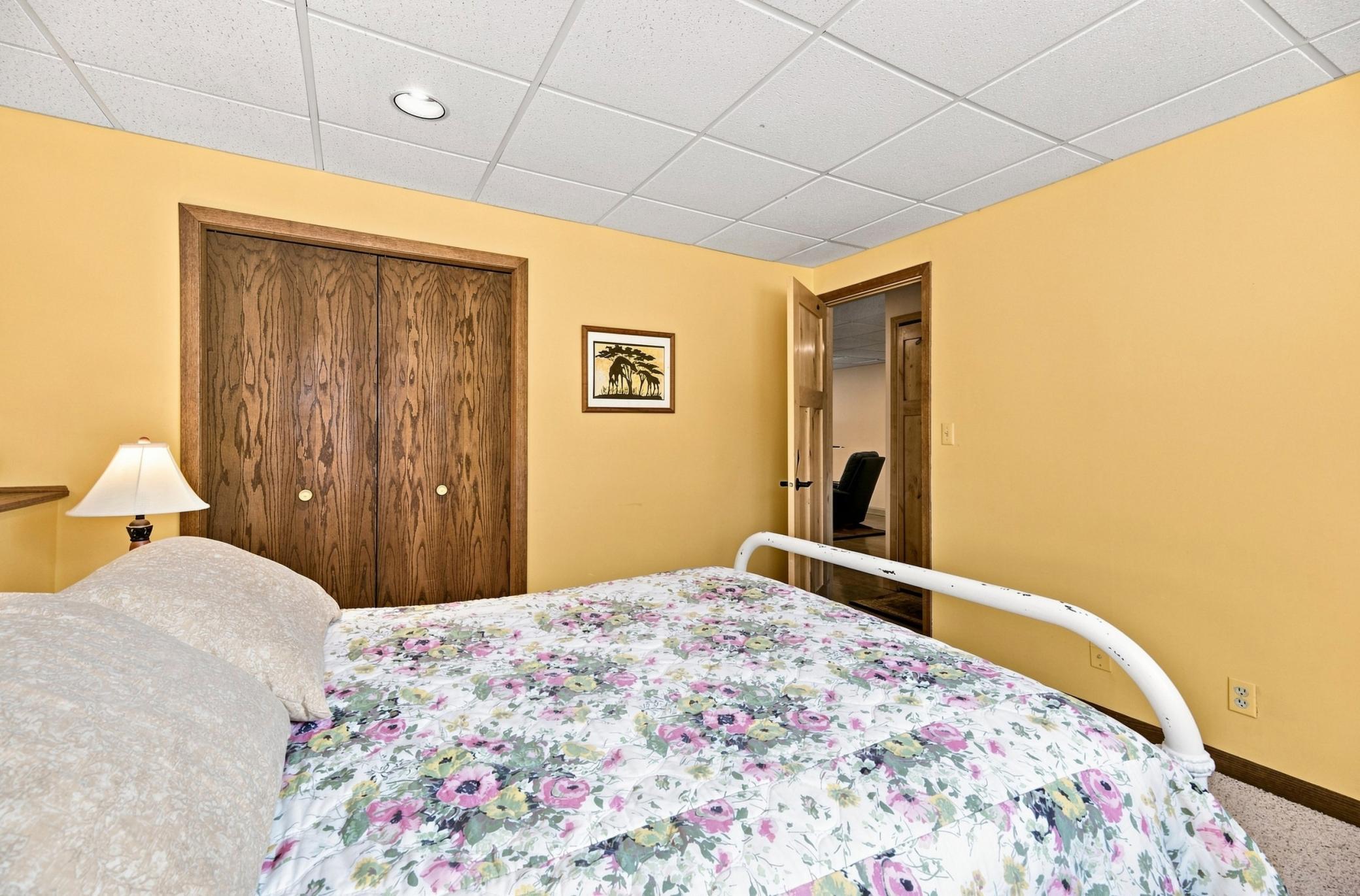View of Residential at 1530 Lois Drive, Shoreview MN 55126, Shoreview (17 of 28) - Mike Wilen | Minnesota Team Real Estate