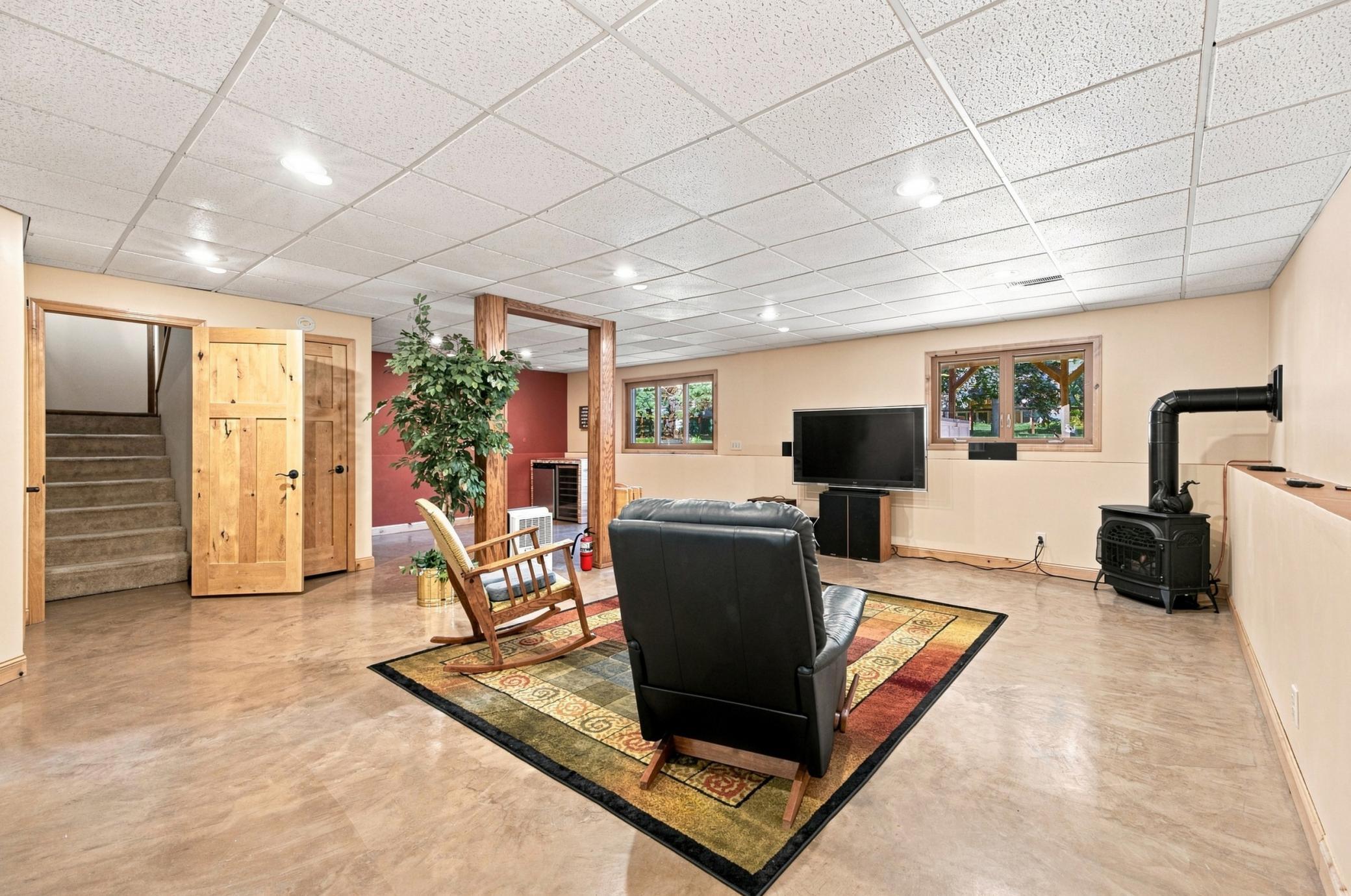 View of Residential at 1530 Lois Drive, Shoreview MN 55126, Shoreview (13 of 28) - Mike Wilen | Minnesota Team Real Estate