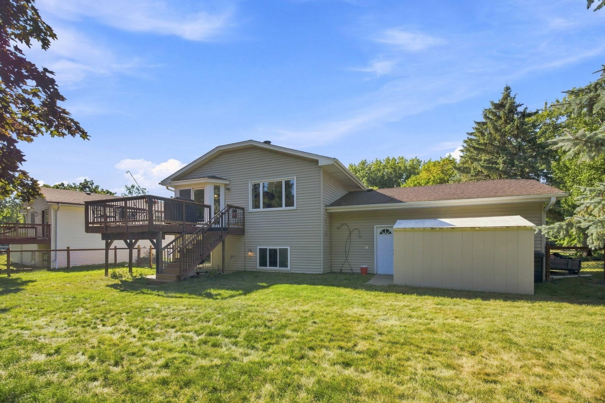 View of Residential at 1530 Lois Drive, Shoreview MN 55126, Shoreview (19 of 28) - Mike Wilen | Minnesota Team Real Estate