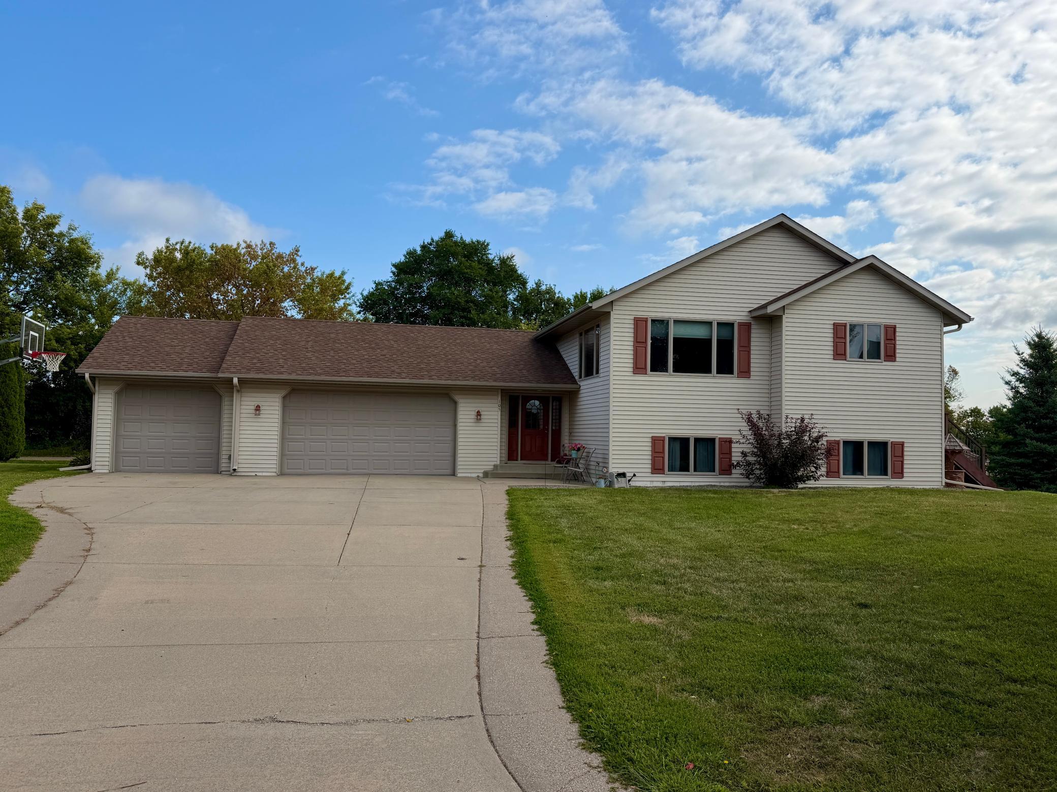 View of Single Family at 105 Cedar Court, Maple Lake - Mike Wilen | Minnesota Team Real Estate
