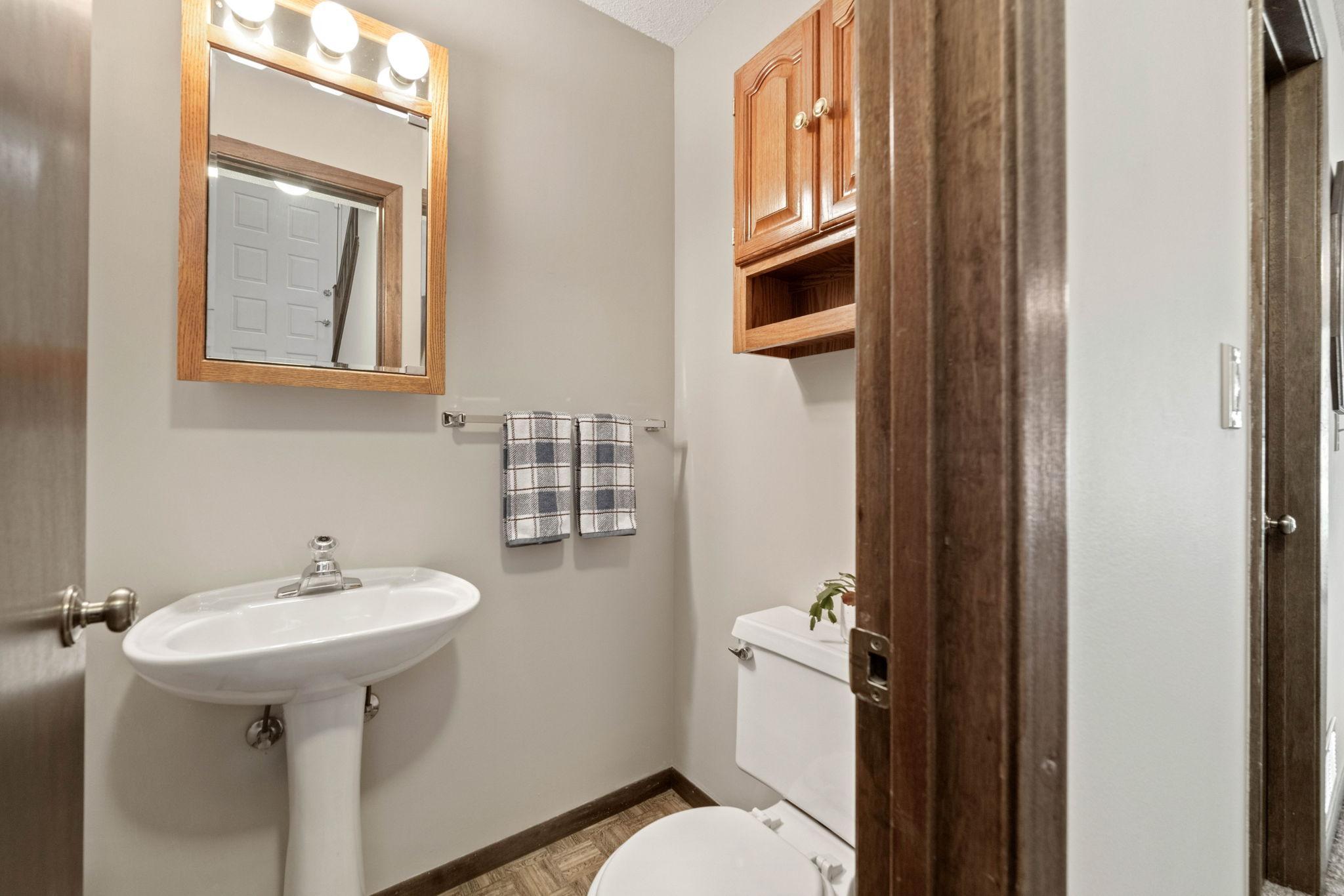 View of Residential at 11143 Vessey Circle, Bloomington MN 55437, Bloomington (27 of 34) - Mike Wilen | Minnesota Team Real Estate