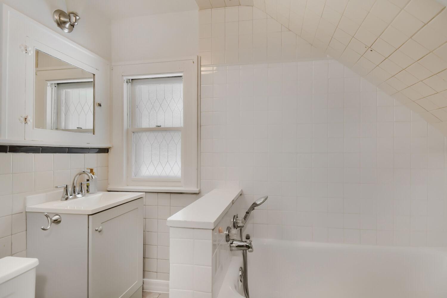 View of Residential at 5208 Camden Avenue, Minneapolis MN 55430, Minneapolis (13 of 17) - Mike Wilen | Minnesota Team Real Estate