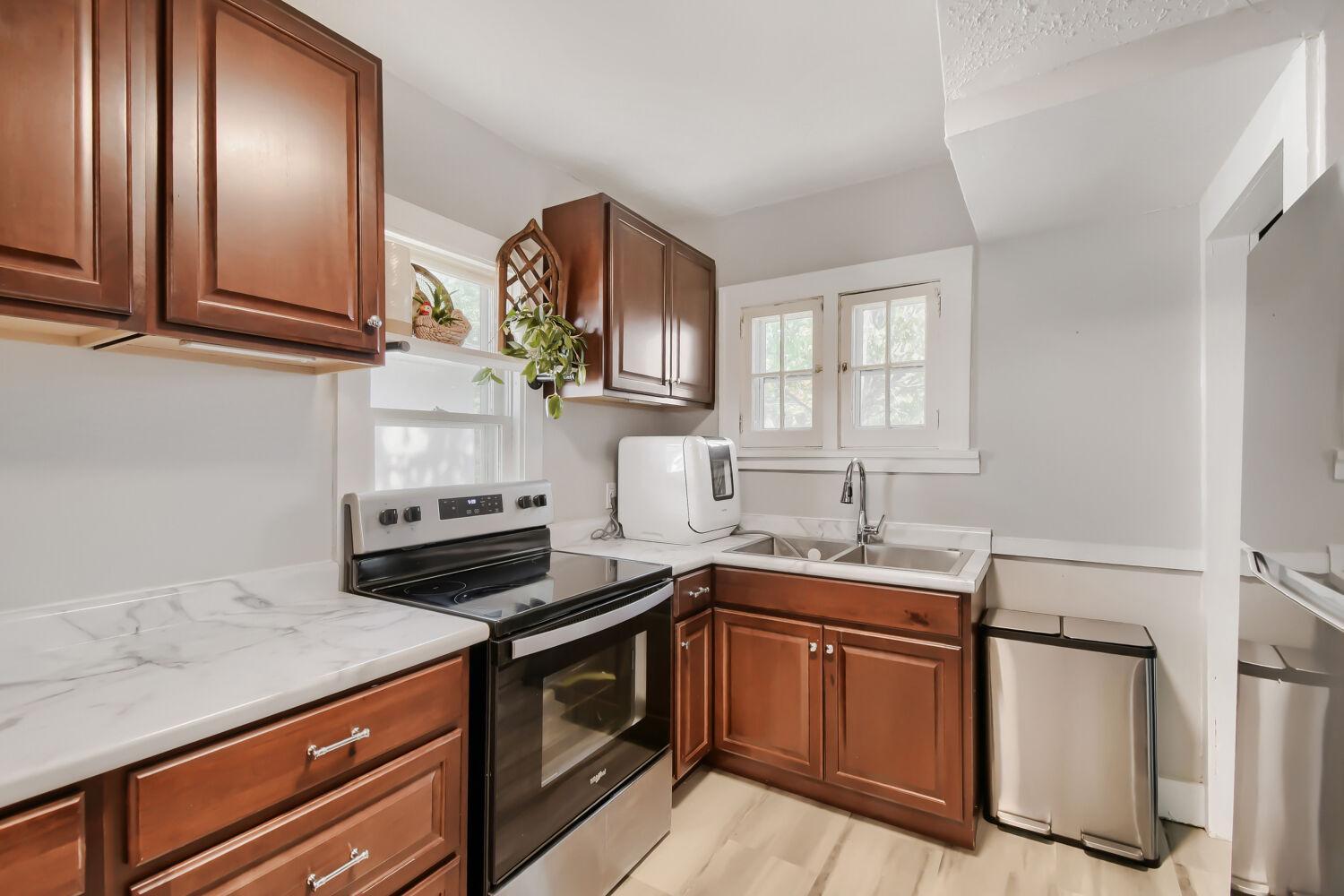 View of Residential at 5208 Camden Avenue, Minneapolis MN 55430, Minneapolis (8 of 17) - Mike Wilen | Minnesota Team Real Estate