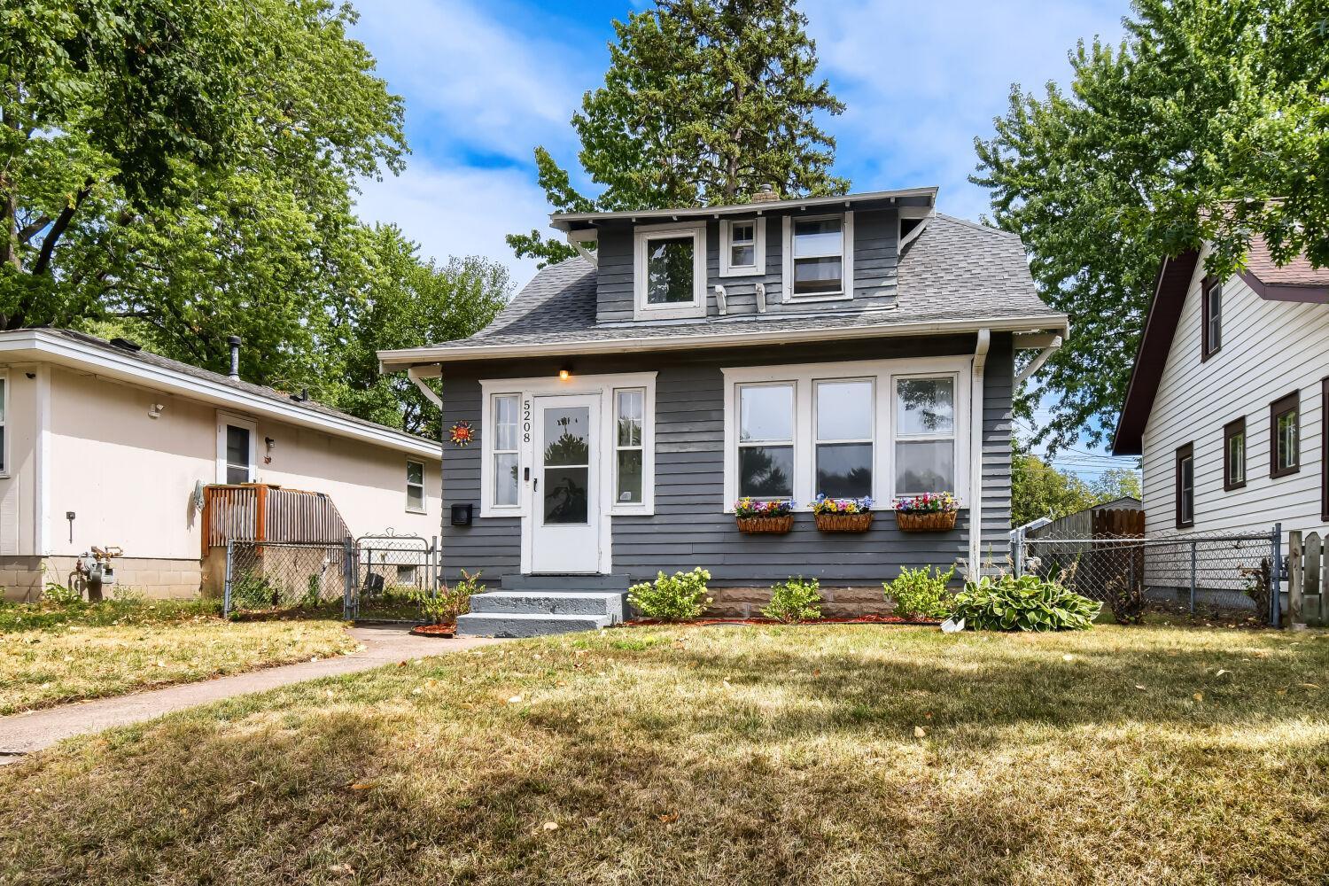 View of Residential at 5208 Camden Avenue, Minneapolis MN 55430, Minneapolis (2 of 17) - Mike Wilen | Minnesota Team Real Estate
