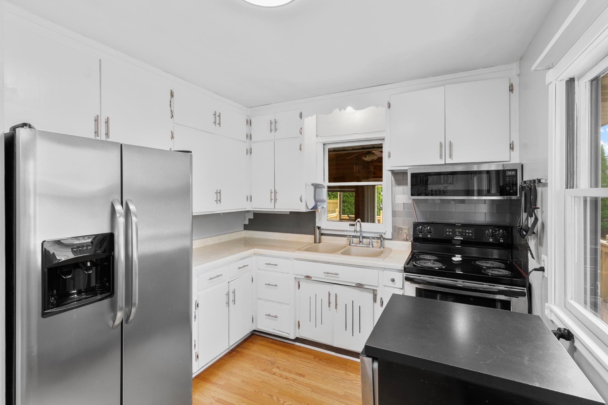 View of Residential at 2726 Dellwood Street, Roseville MN 55113, Roseville (10 of 35) - Mike Wilen | Minnesota Team Real Estate
