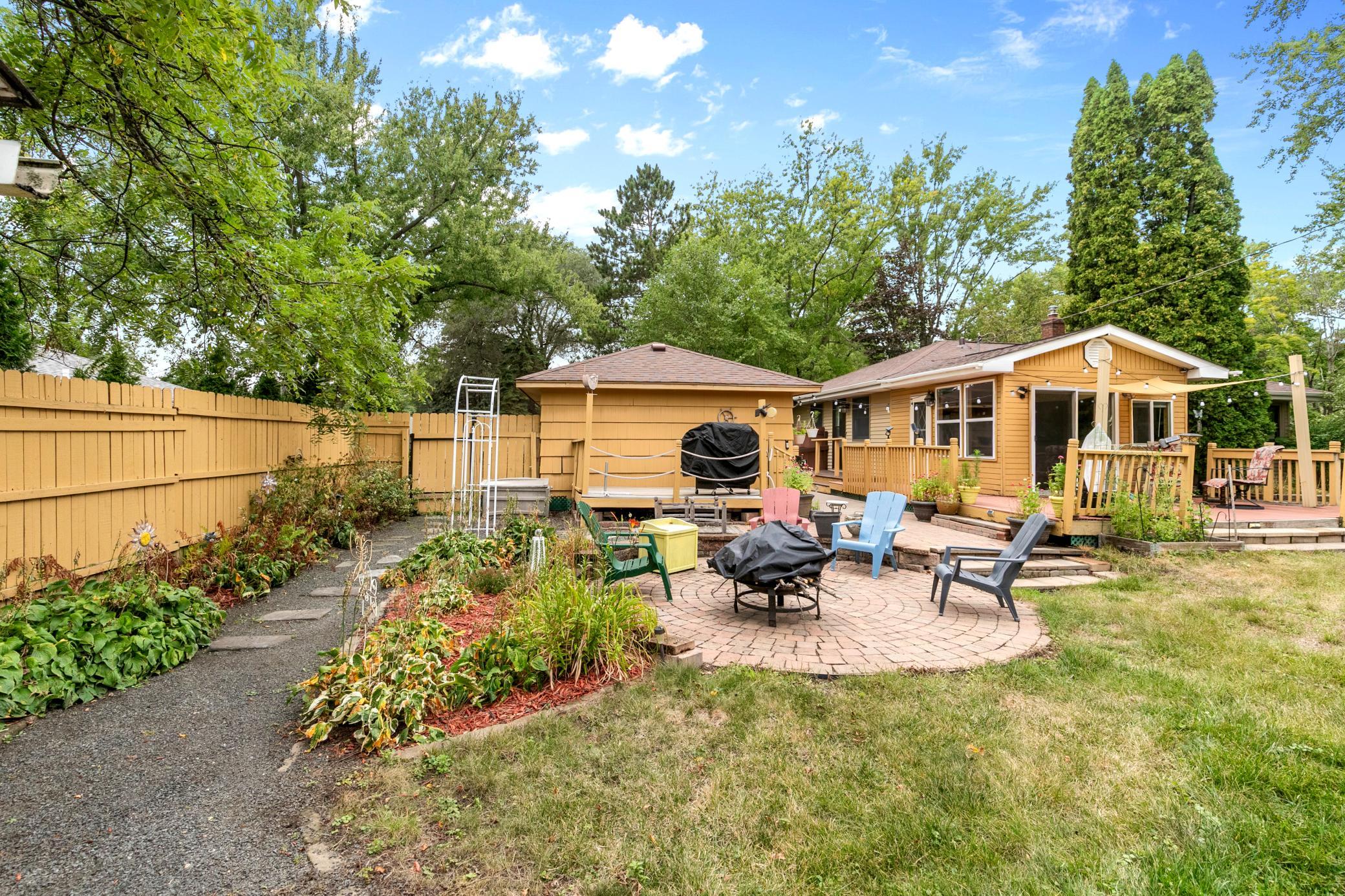 View of Residential at 2726 Dellwood Street, Roseville MN 55113, Roseville (27 of 35) - Mike Wilen | Minnesota Team Real Estate