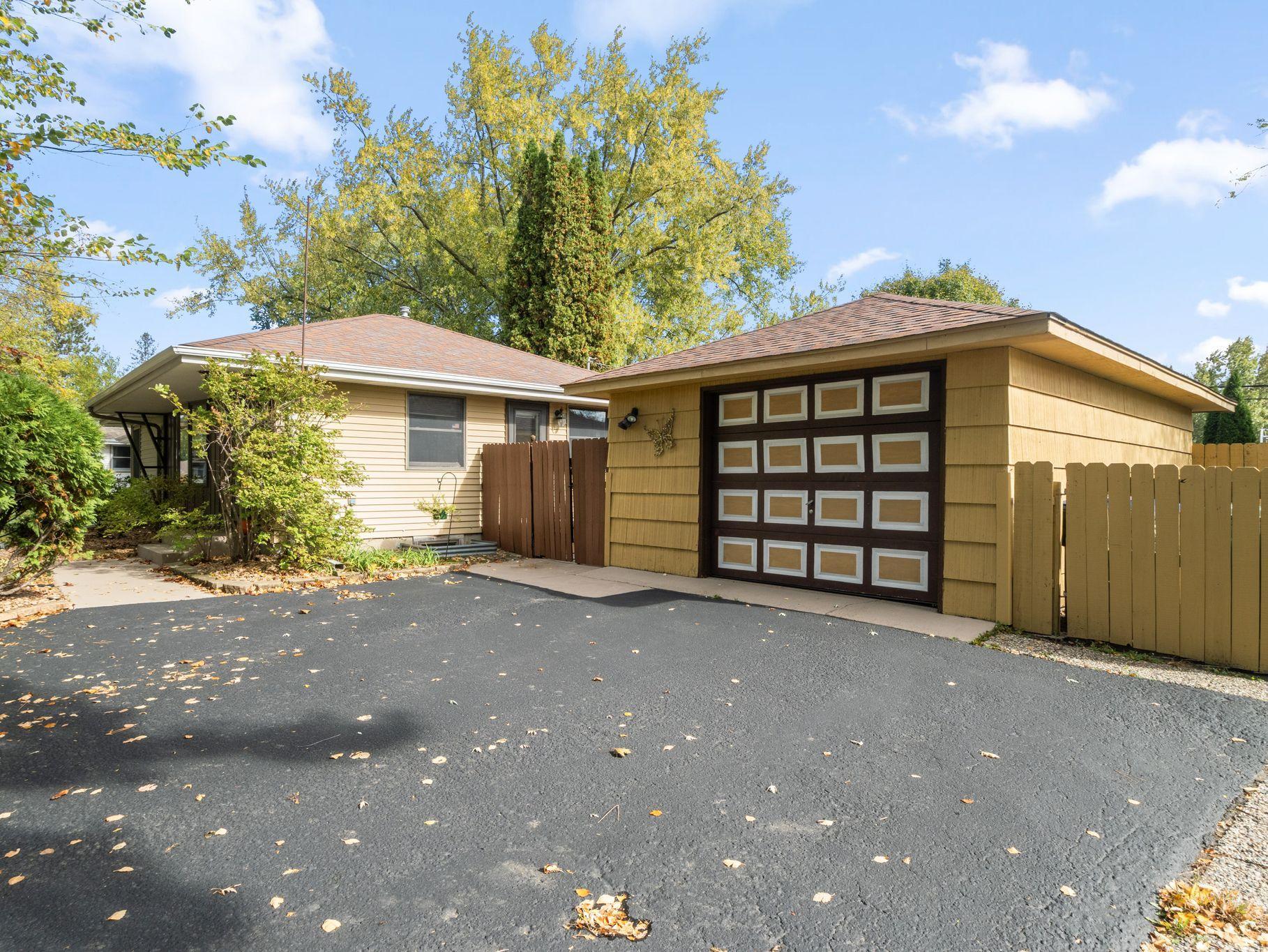 View of Residential at 2726 Dellwood Street, Roseville MN 55113, Roseville (40 of 41) - Mike Wilen | Minnesota Team Real Estate