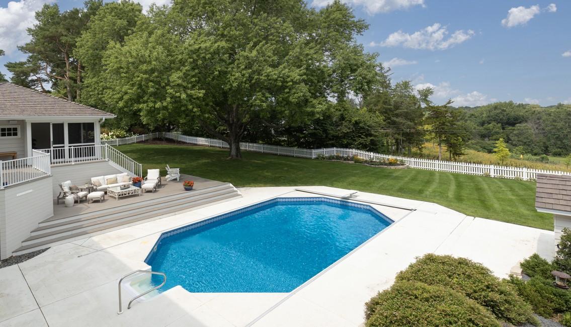 View of Residential at 415 Highcroft Road, Wayzata MN 55391, Wayzata (37 of 43) - Mike Wilen | Minnesota Team Real Estate
