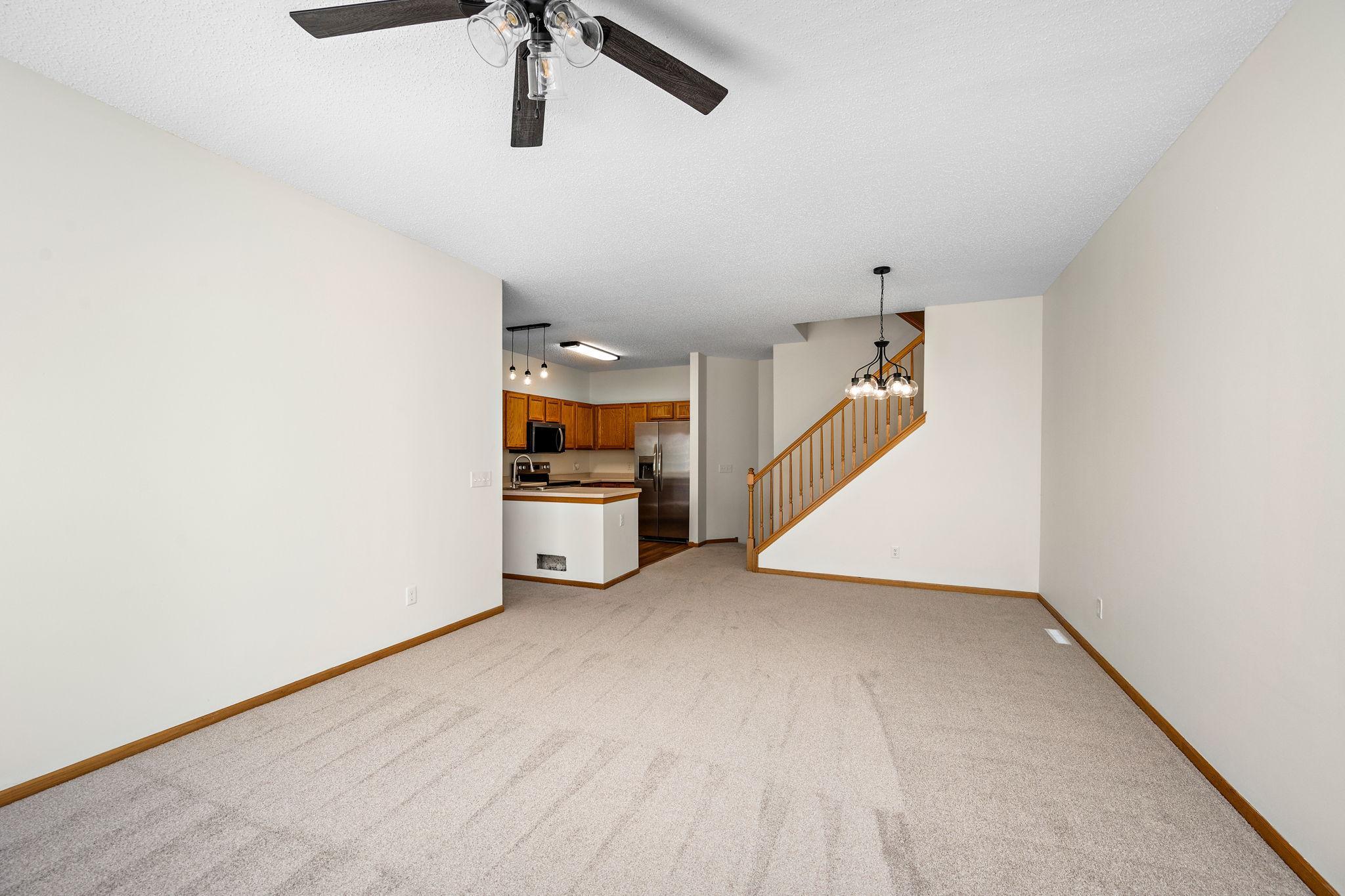 View of Residential at 18275 Kerrville Trail #402, Lakeville MN 55044, Lakeville (7 of 23) - Mike Wilen | Minnesota Team Real Estate
