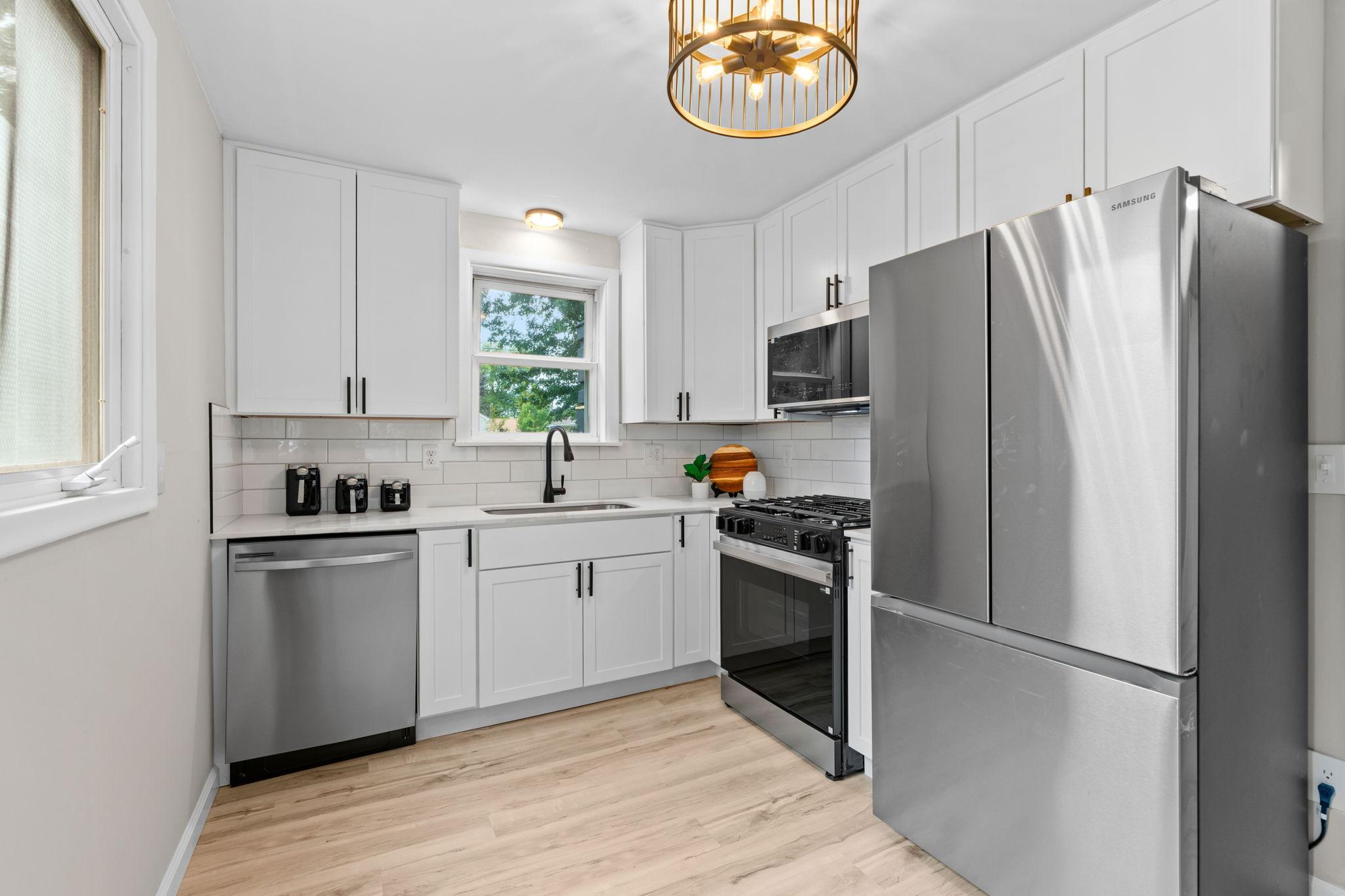 View of Residential at 2904 Oregon Avenue, Saint Louis Park MN 55426, Saint Louis Park (3 of 42) - Mike Wilen | Minnesota Team Real Estate