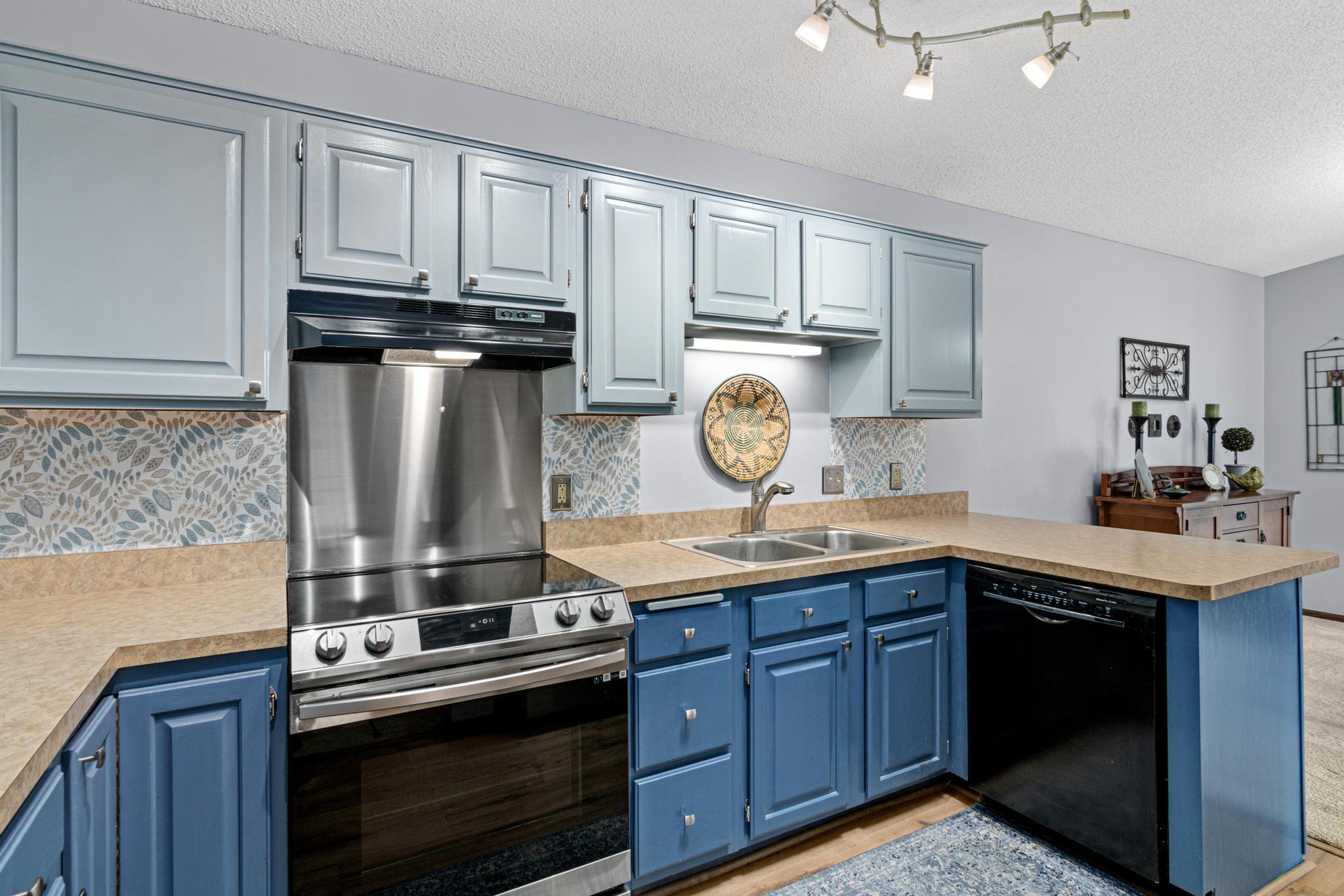 View of Residential at 11791 88th Avenue, Maple Grove MN 55369, Maple Grove (10 of 33) - Mike Wilen | Minnesota Team Real Estate