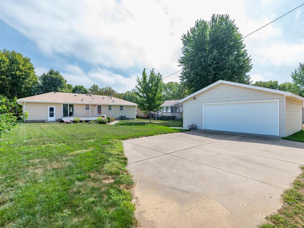 View of Residential at 948 Main Street, Shakopee MN 55379, Shakopee (30 of 31) - Mike Wilen | Minnesota Team Real Estate