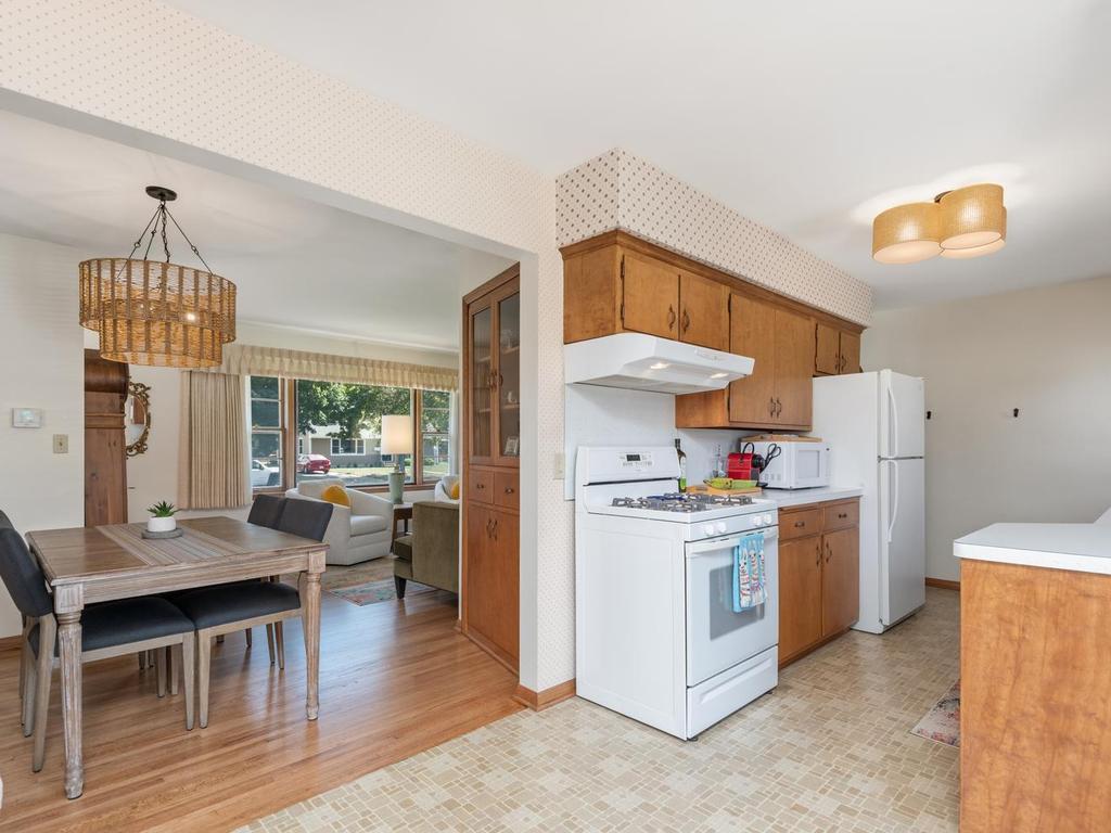 View of Residential at 948 Main Street, Shakopee MN 55379, Shakopee (14 of 31) - Mike Wilen | Minnesota Team Real Estate