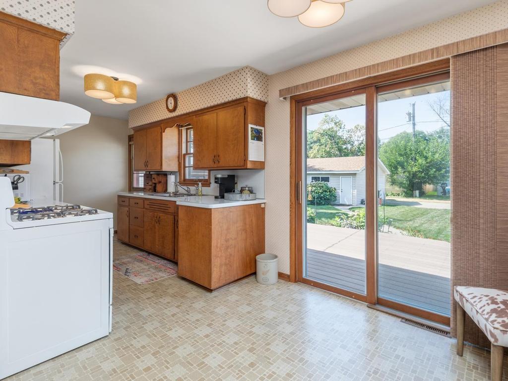 View of Residential at 948 Main Street, Shakopee MN 55379, Shakopee (13 of 31) - Mike Wilen | Minnesota Team Real Estate