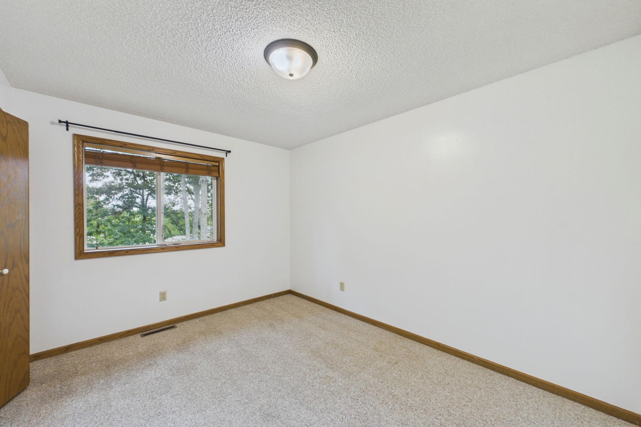 View of Residential at 7018 43rd Street, Oakdale MN 55128, Oakdale (15 of 27) - Mike Wilen | Minnesota Team Real Estate