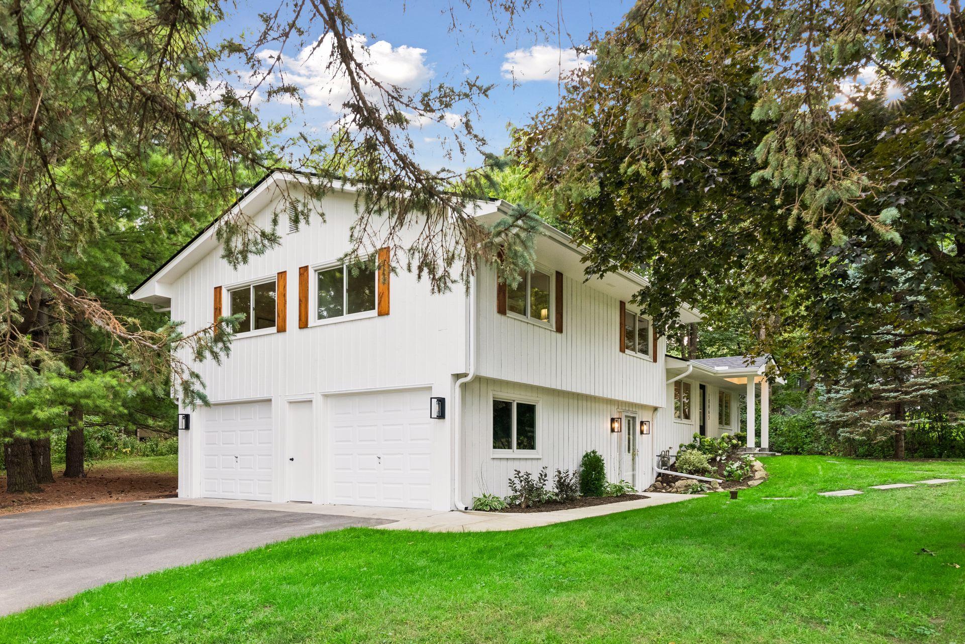 View of Residential at 18065 Berry Lane, Wayzata MN 55391, Wayzata (2 of 49) - Mike Wilen | Minnesota Team Real Estate