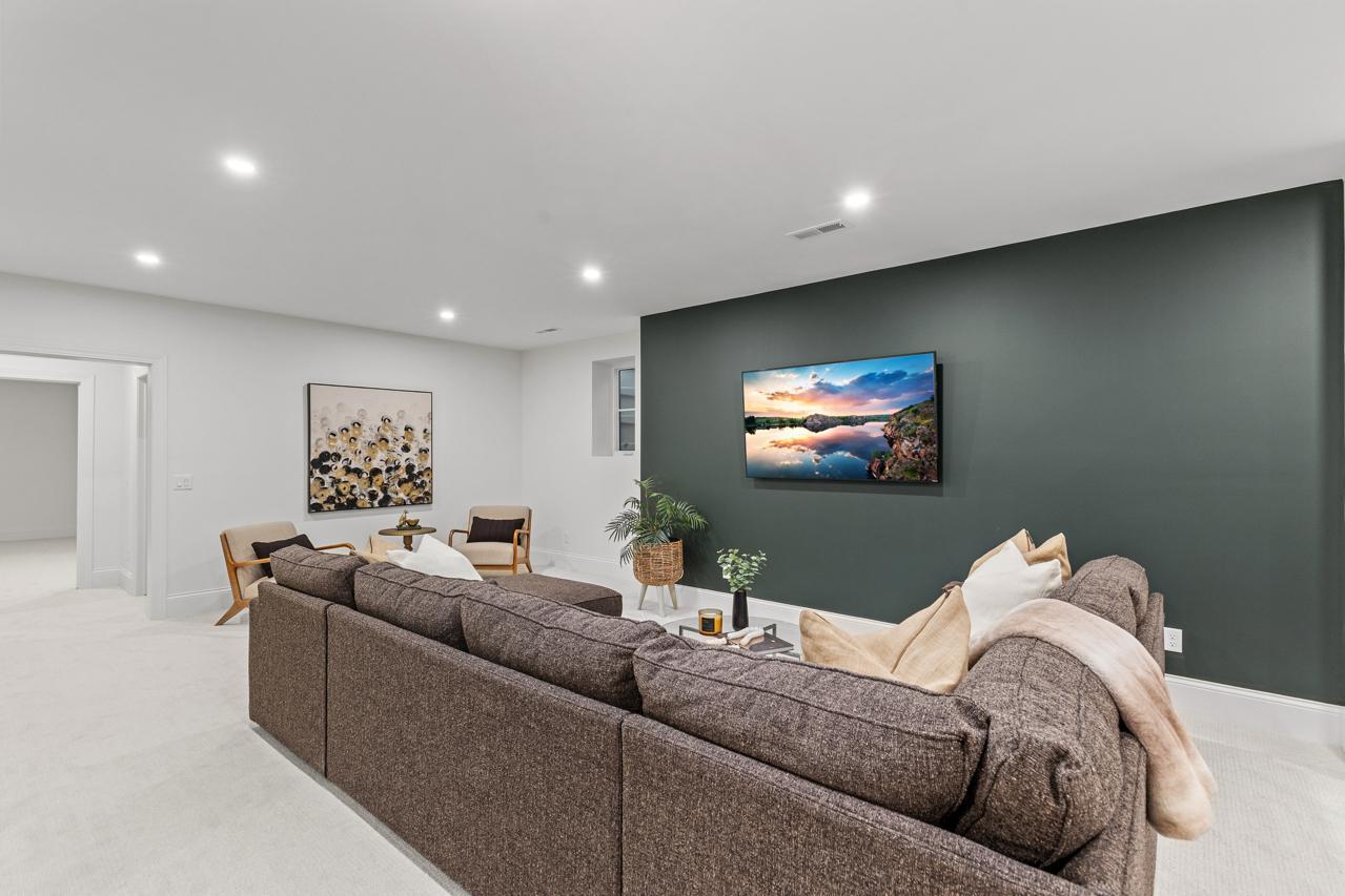 View of Residential at 4717 Meadow Road, Edina MN 55424, Edina (68 of 77) - Mike Wilen | Minnesota Team Real Estate