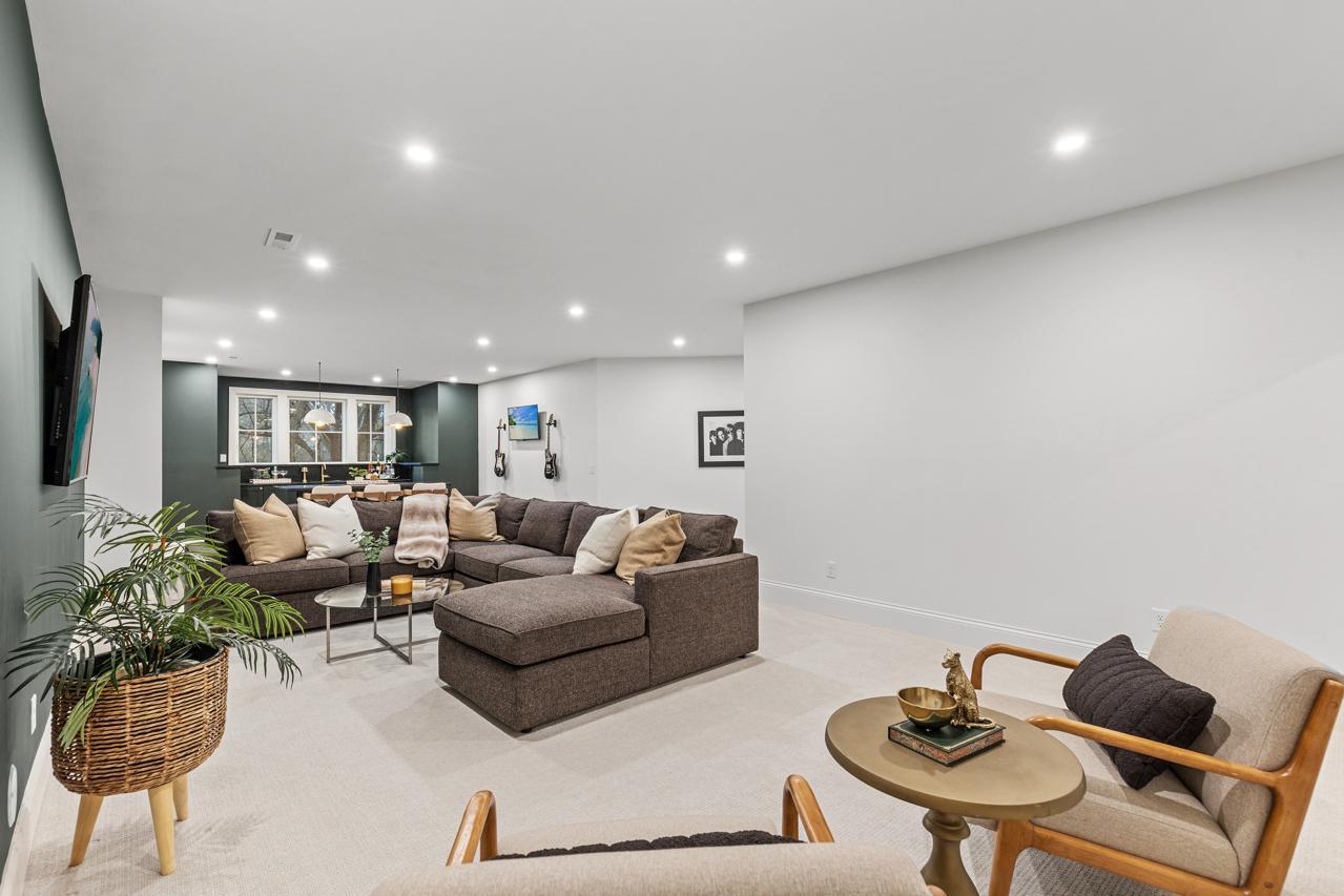 View of Residential at 4717 Meadow Road, Edina MN 55424, Edina (67 of 77) - Mike Wilen | Minnesota Team Real Estate