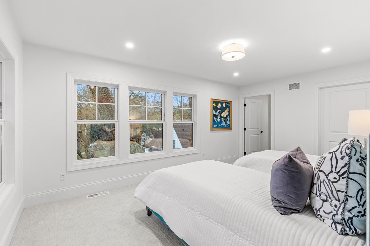 View of Residential at 4717 Meadow Road, Edina MN 55424, Edina (46 of 77) - Mike Wilen | Minnesota Team Real Estate