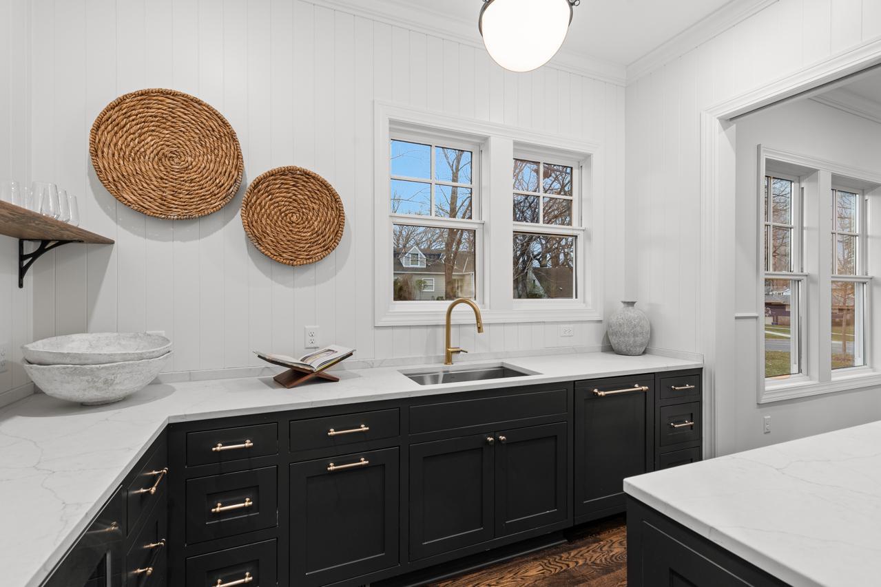 View of Residential at 4717 Meadow Road, Edina MN 55424, Edina (19 of 77) - Mike Wilen | Minnesota Team Real Estate