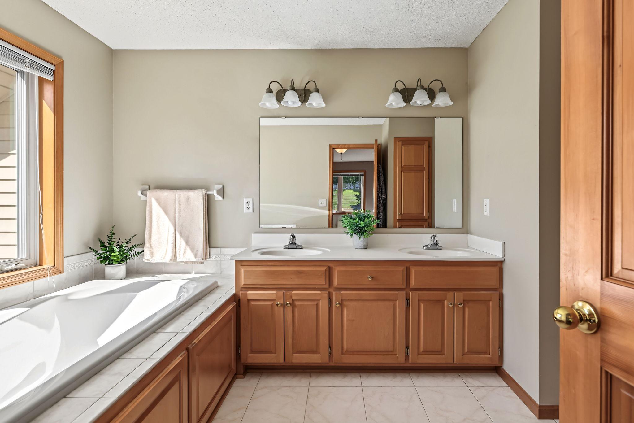 View of Residential at 16080 Harmony Trail, Lakeville MN 55044, Lakeville (14 of 28) - Mike Wilen | Minnesota Team Real Estate
