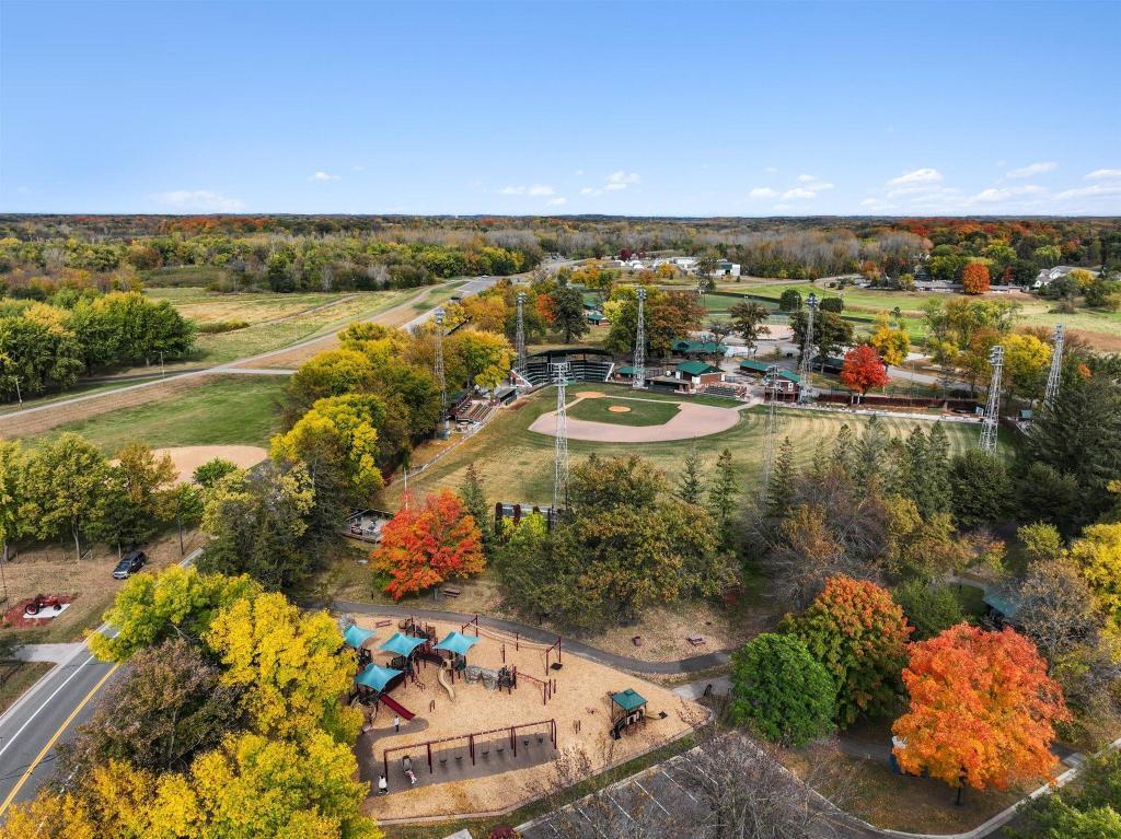 View of Residential at 943 Greenlawn Avenue, Delano MN 55328, Delano (43 of 45) - Mike Wilen | Minnesota Team Real Estate