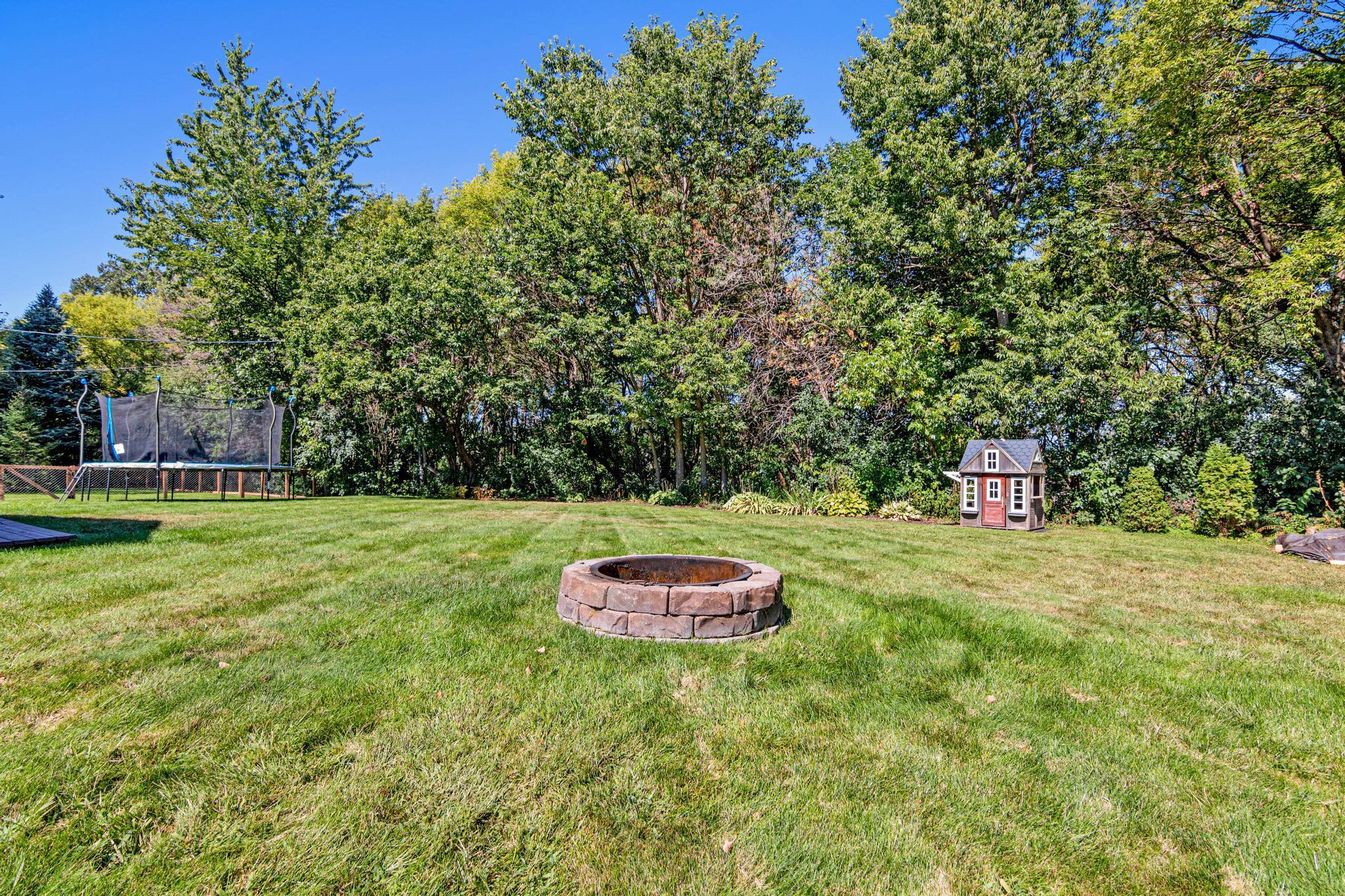 View of Residential at 302 Heritage Circle, Burnsville MN 55337, Burnsville (35 of 36) - Mike Wilen | Minnesota Team Real Estate