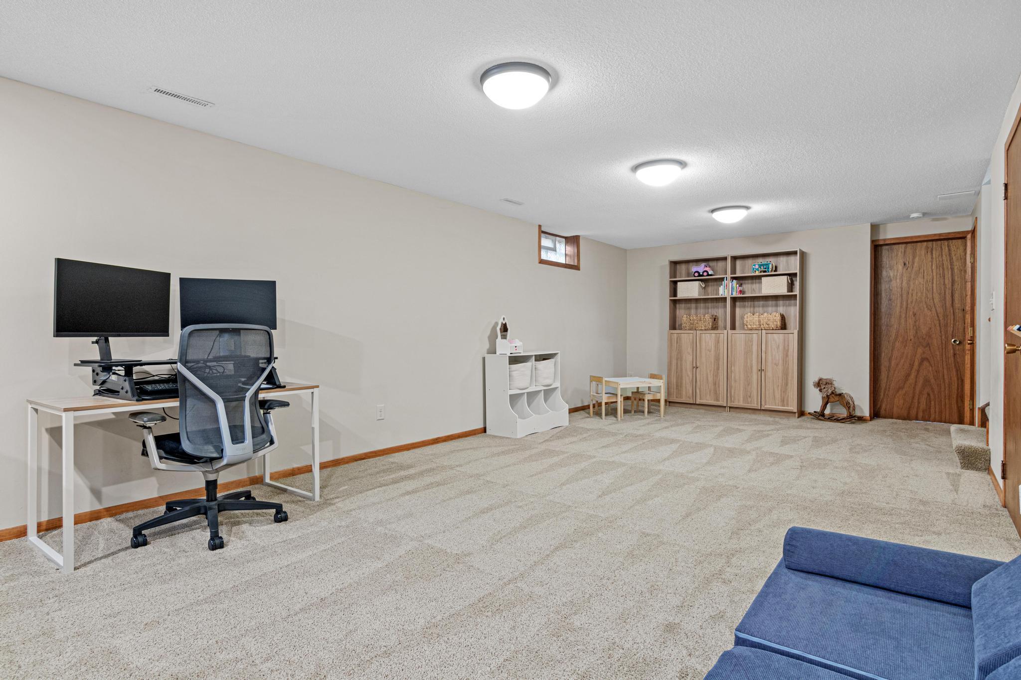 View of Residential at 302 Heritage Circle, Burnsville MN 55337, Burnsville (24 of 36) - Mike Wilen | Minnesota Team Real Estate