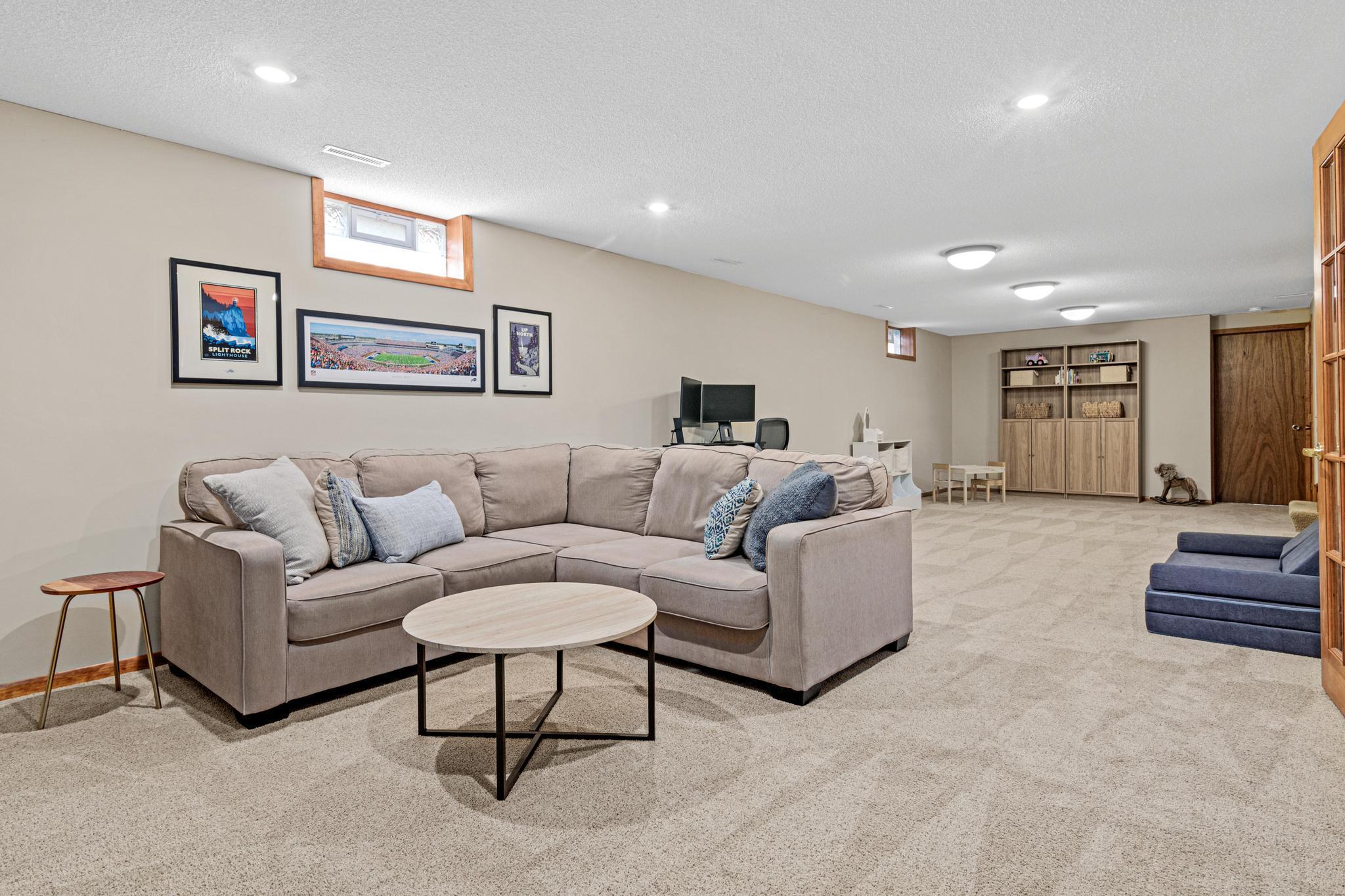 View of Residential at 302 Heritage Circle, Burnsville MN 55337, Burnsville (23 of 36) - Mike Wilen | Minnesota Team Real Estate